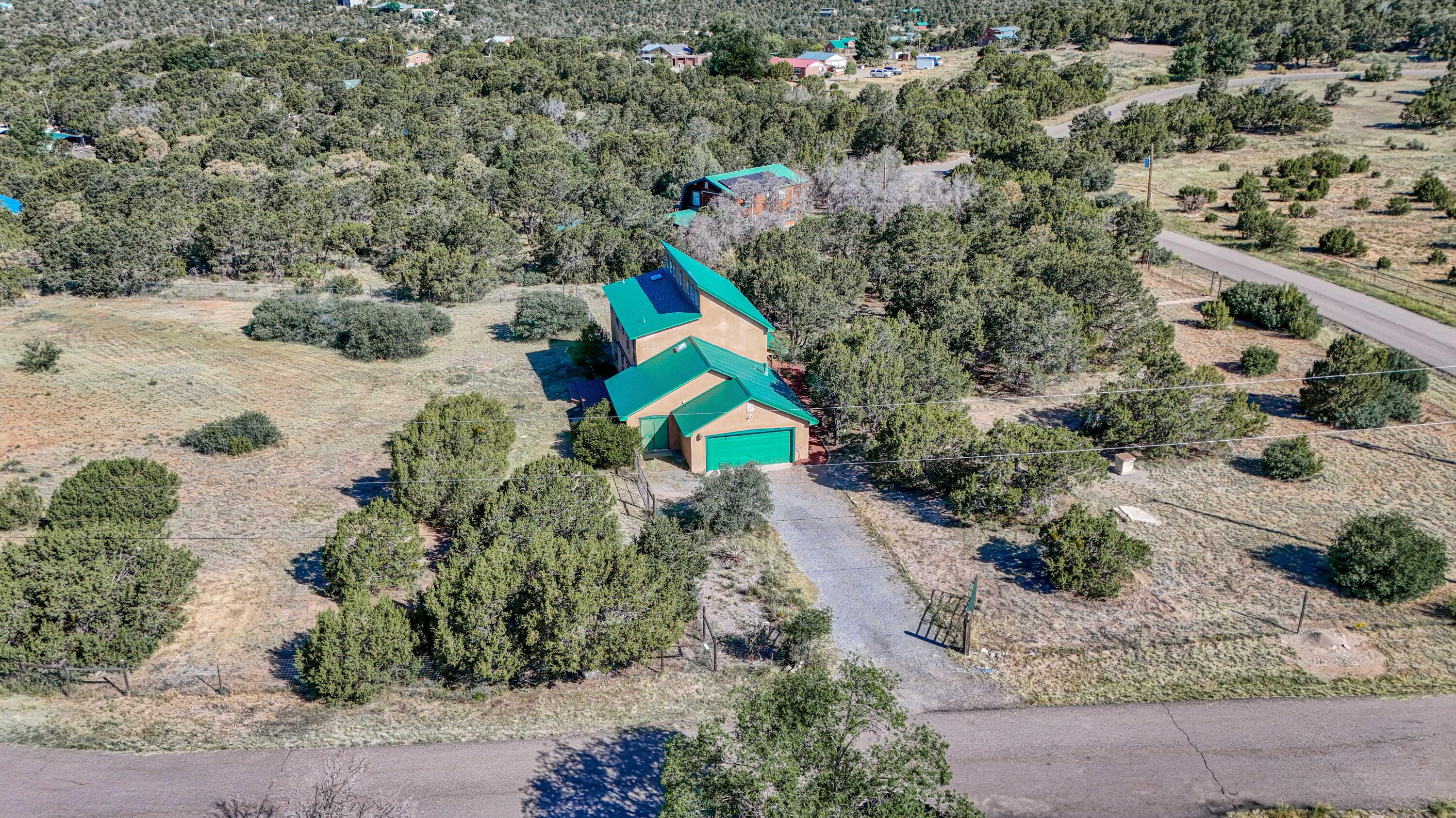 10 QUAIL RUN Road