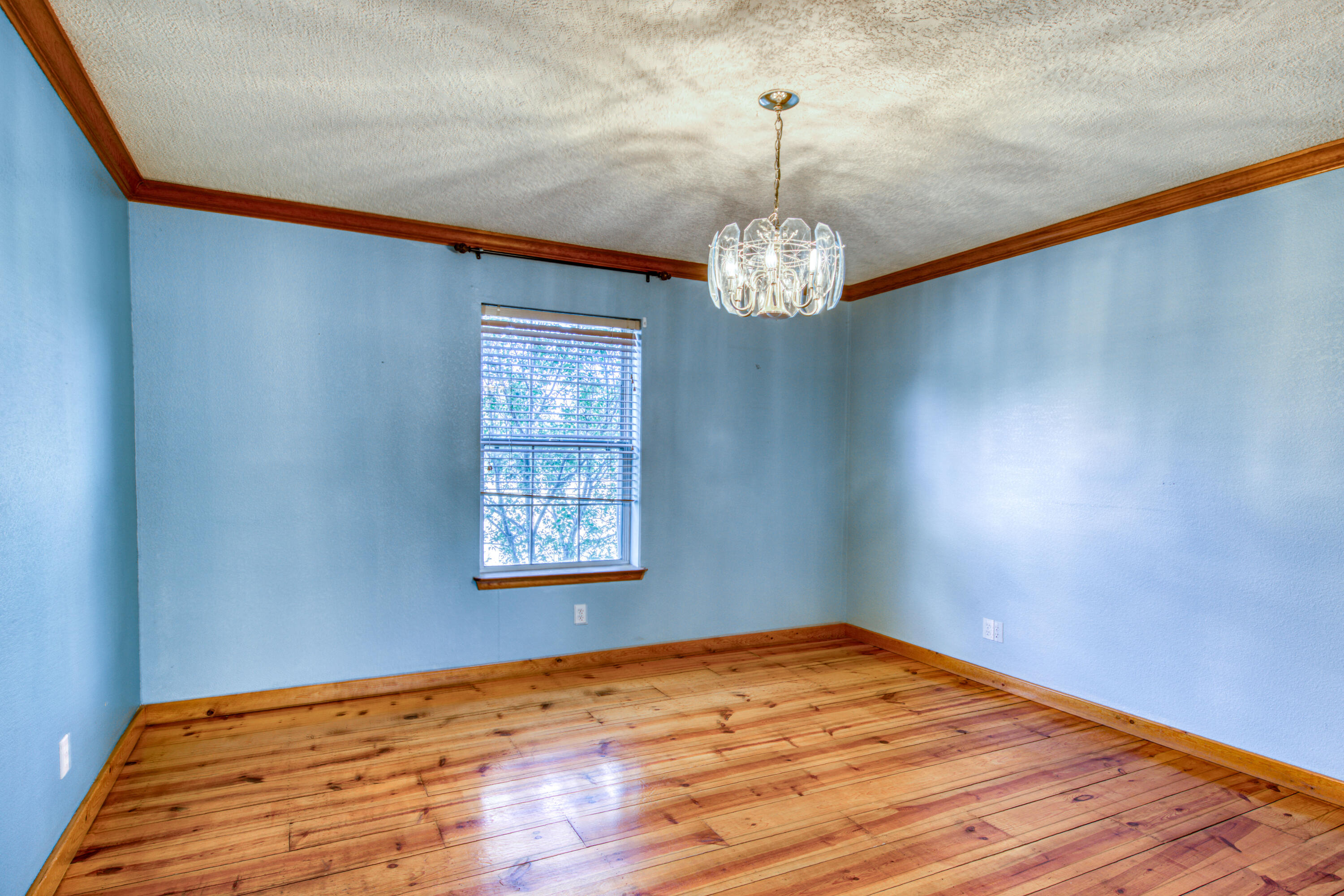 10 QUAIL RUN Road