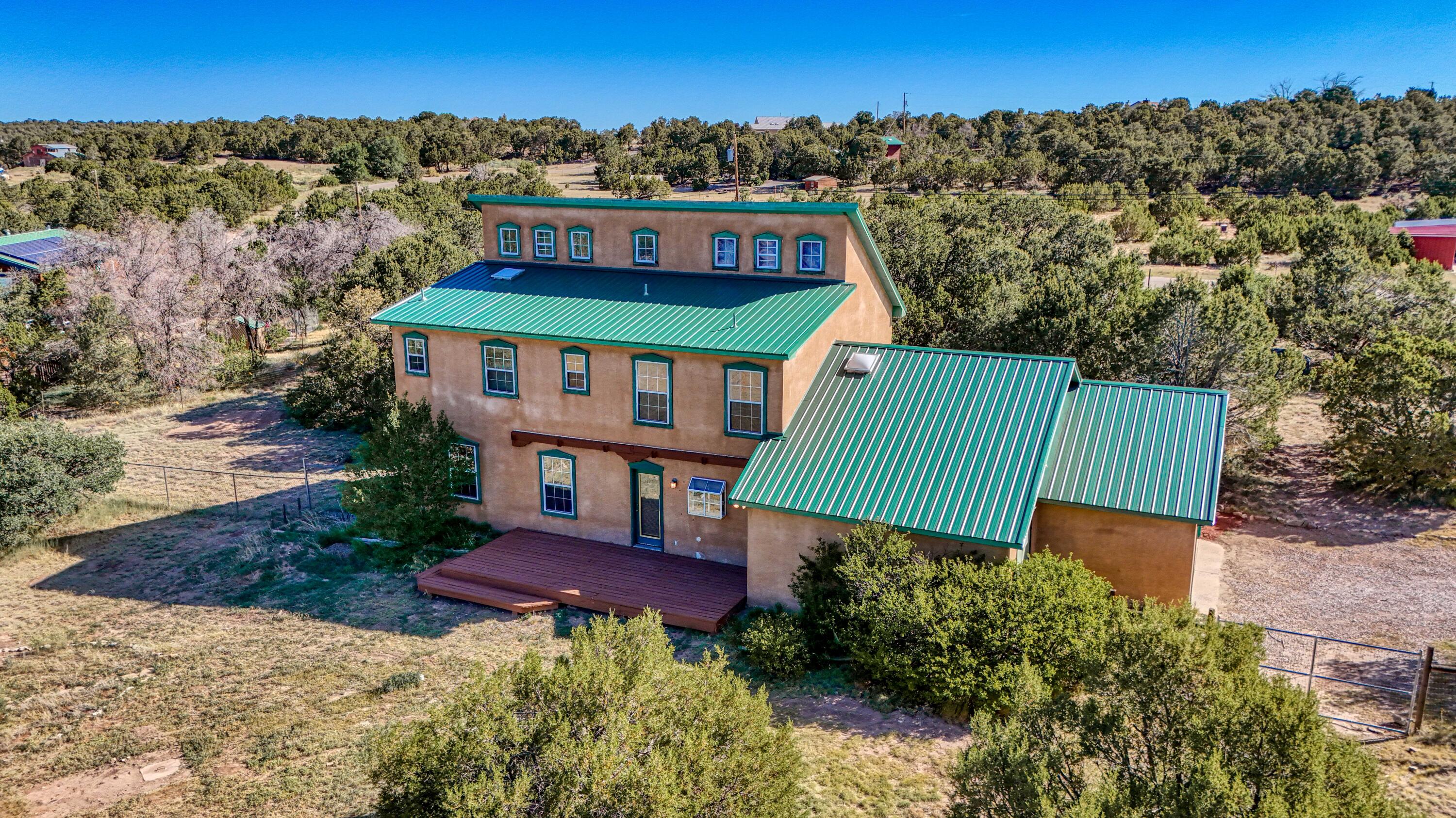 10 QUAIL RUN Road