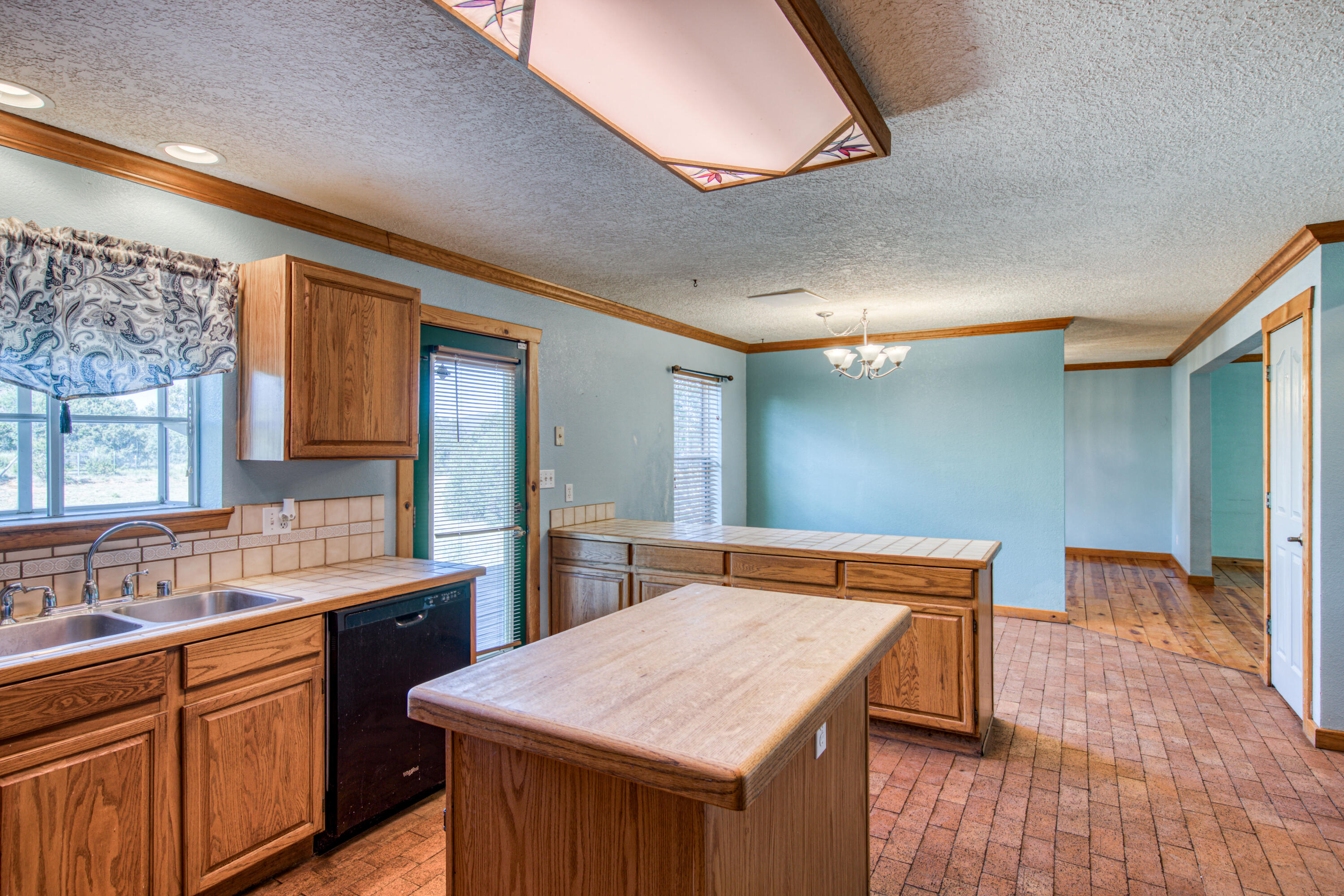 10 QUAIL RUN Road