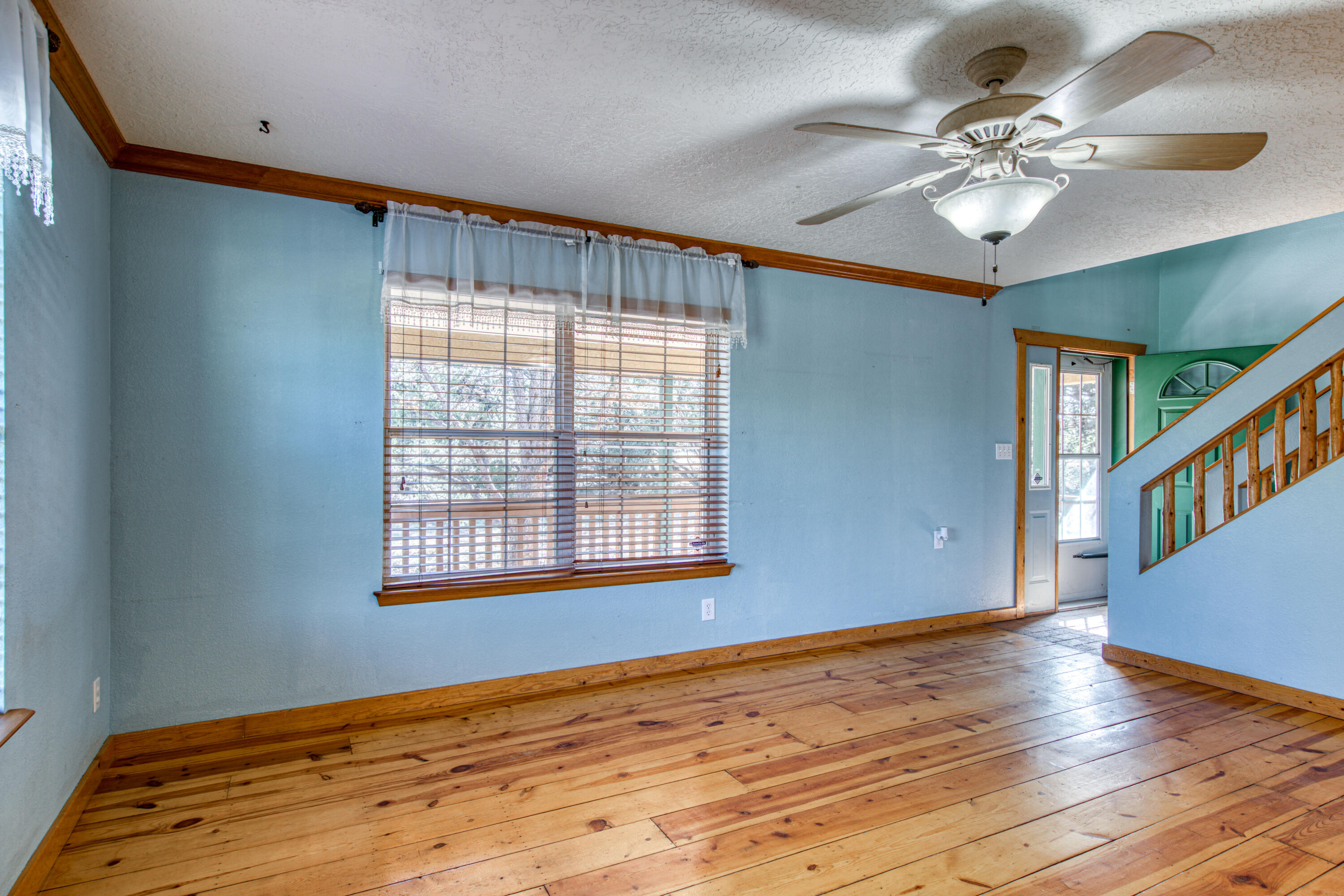 10 QUAIL RUN Road