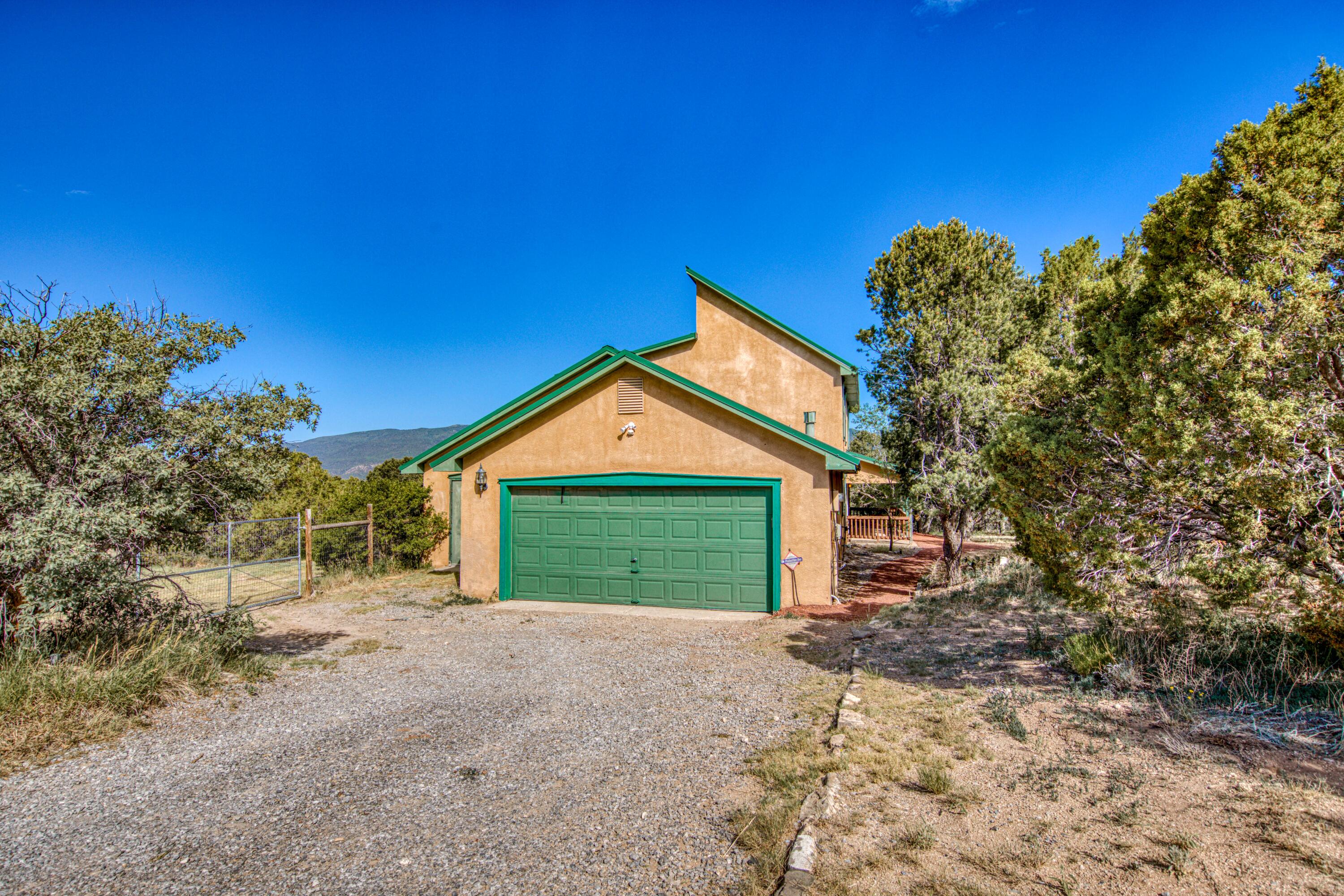 10 QUAIL RUN Road