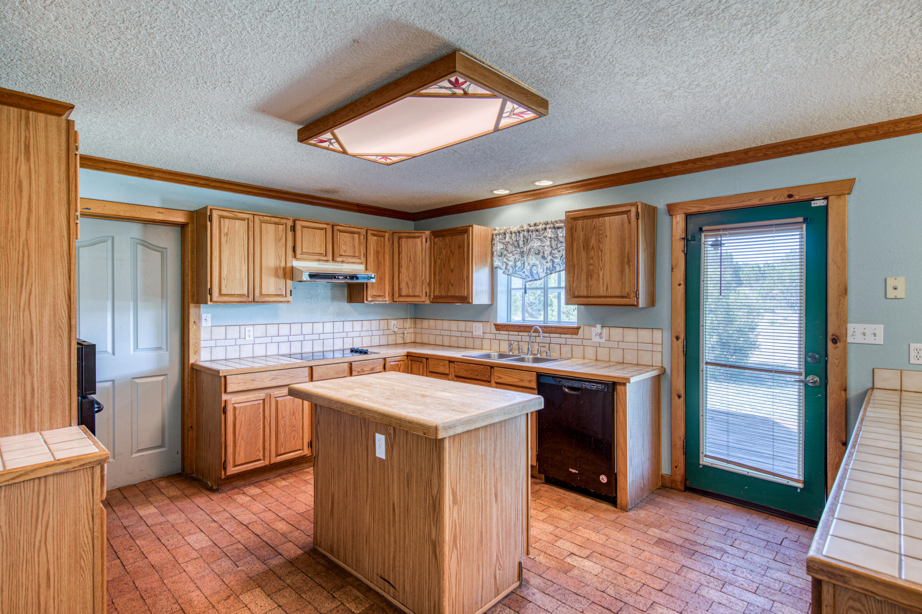 10 QUAIL RUN Road