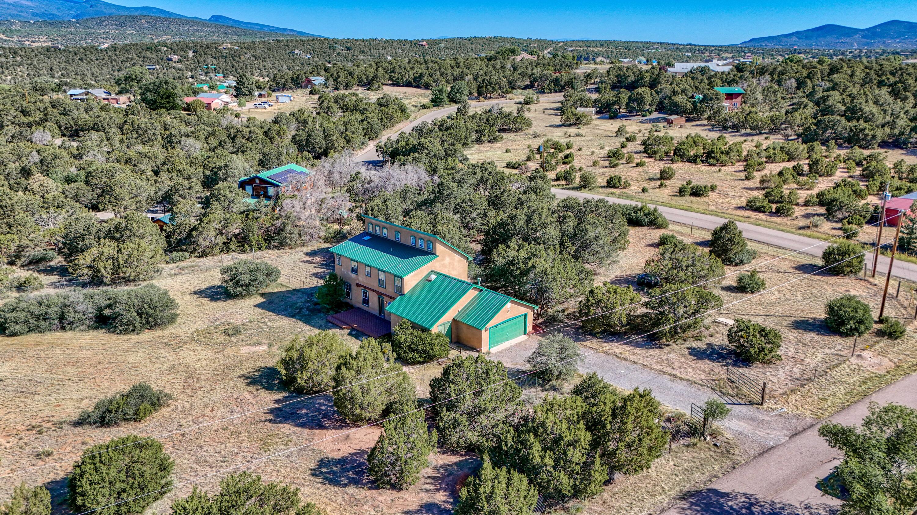 10 QUAIL RUN Road