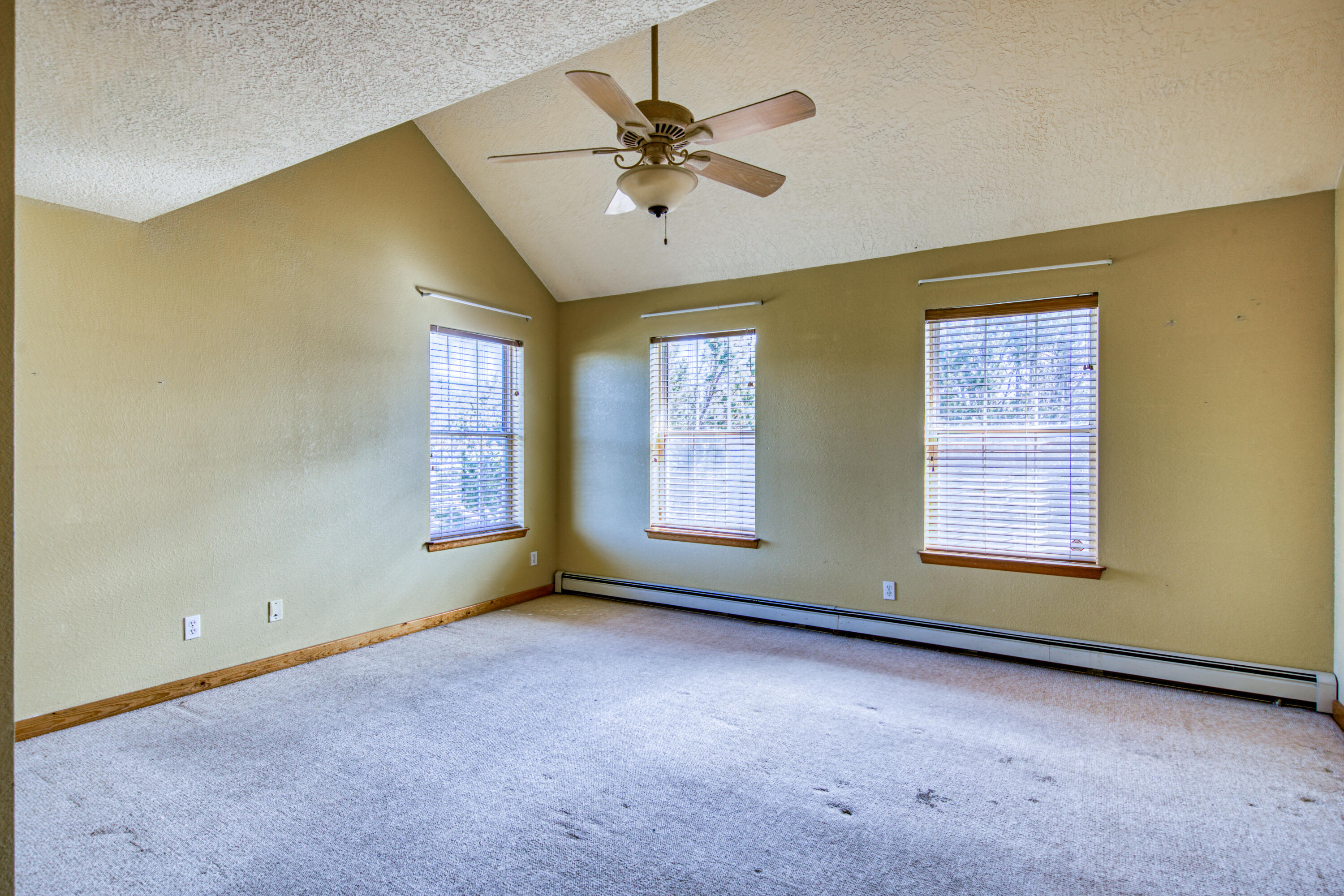 10 QUAIL RUN Road