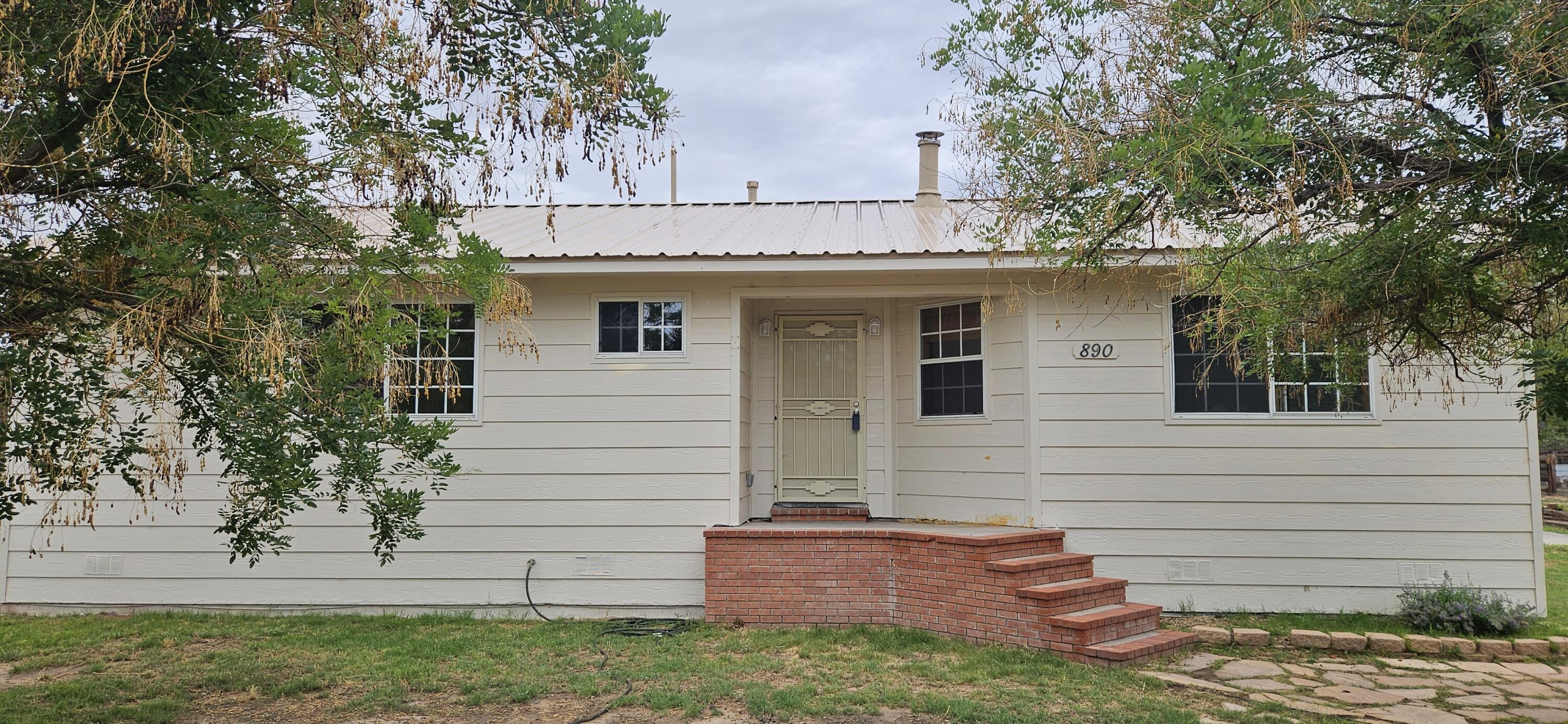 890 STOVALL Avenue