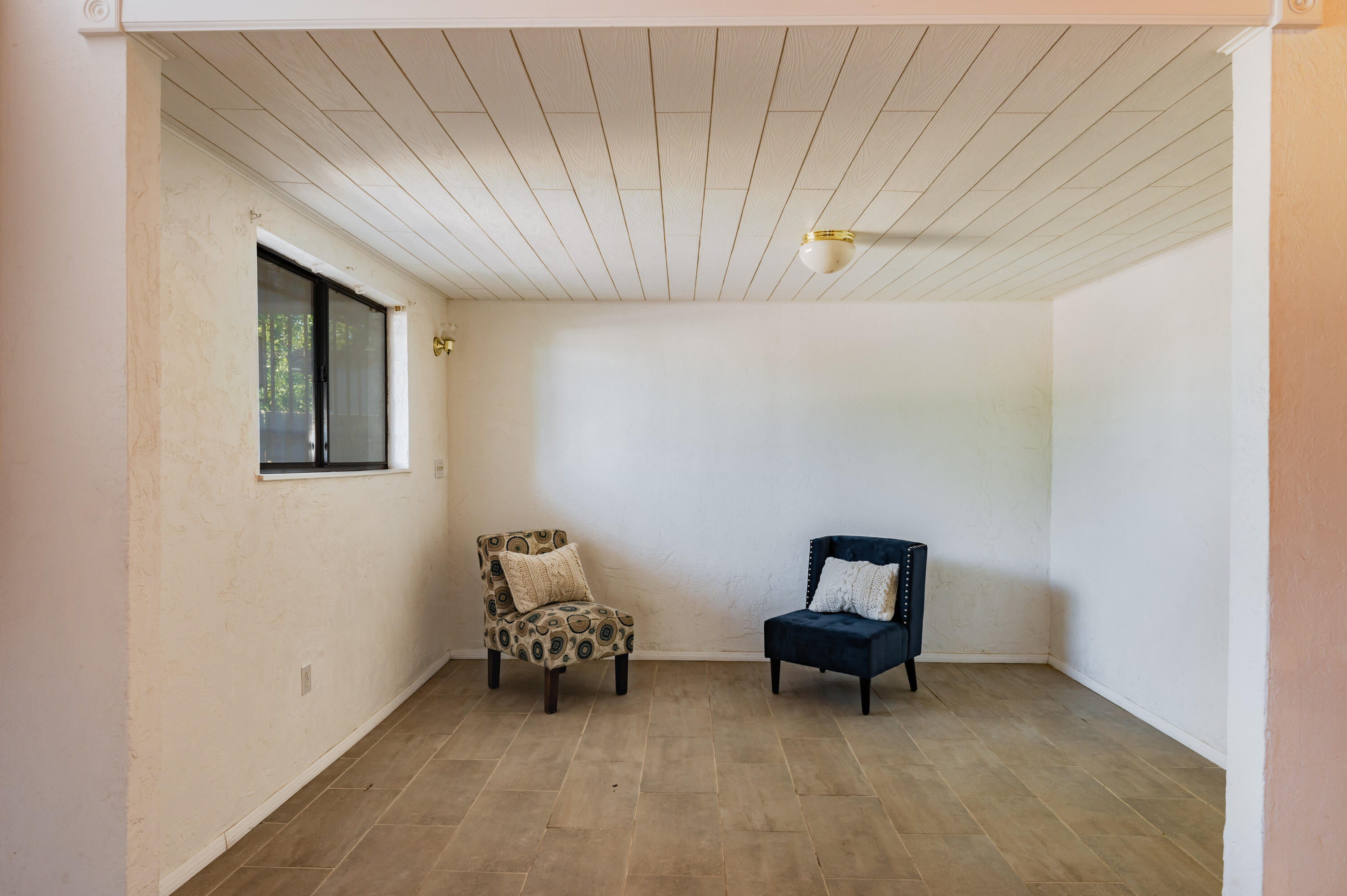 3434 MONTCLAIRE Drive NE