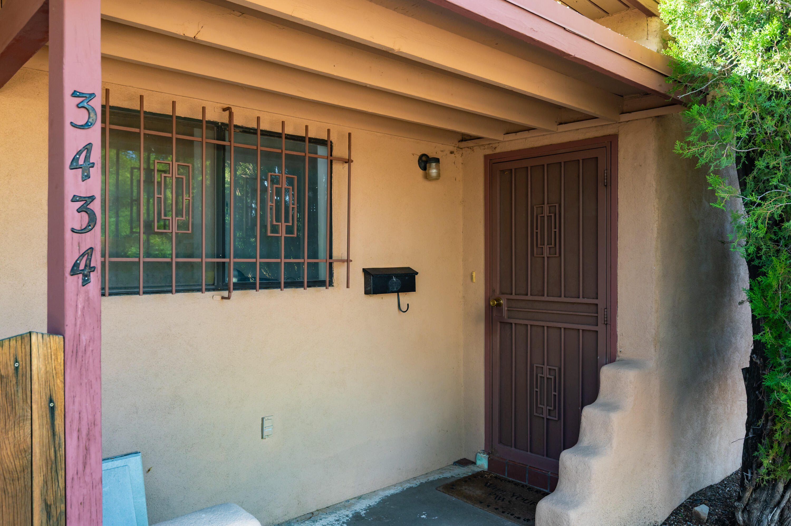 3434 MONTCLAIRE Drive NE