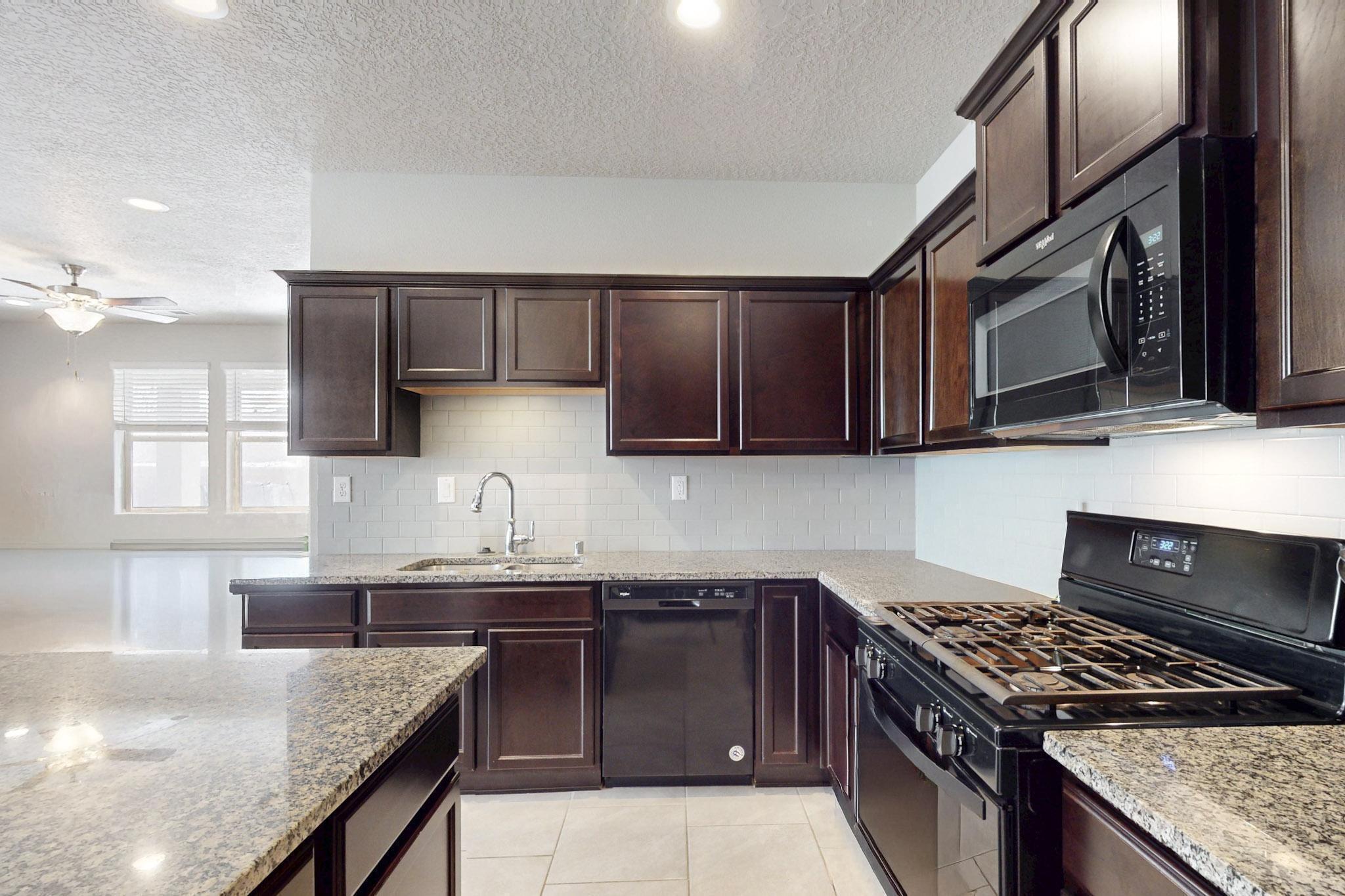 1854 VALLE VISTA Road NW