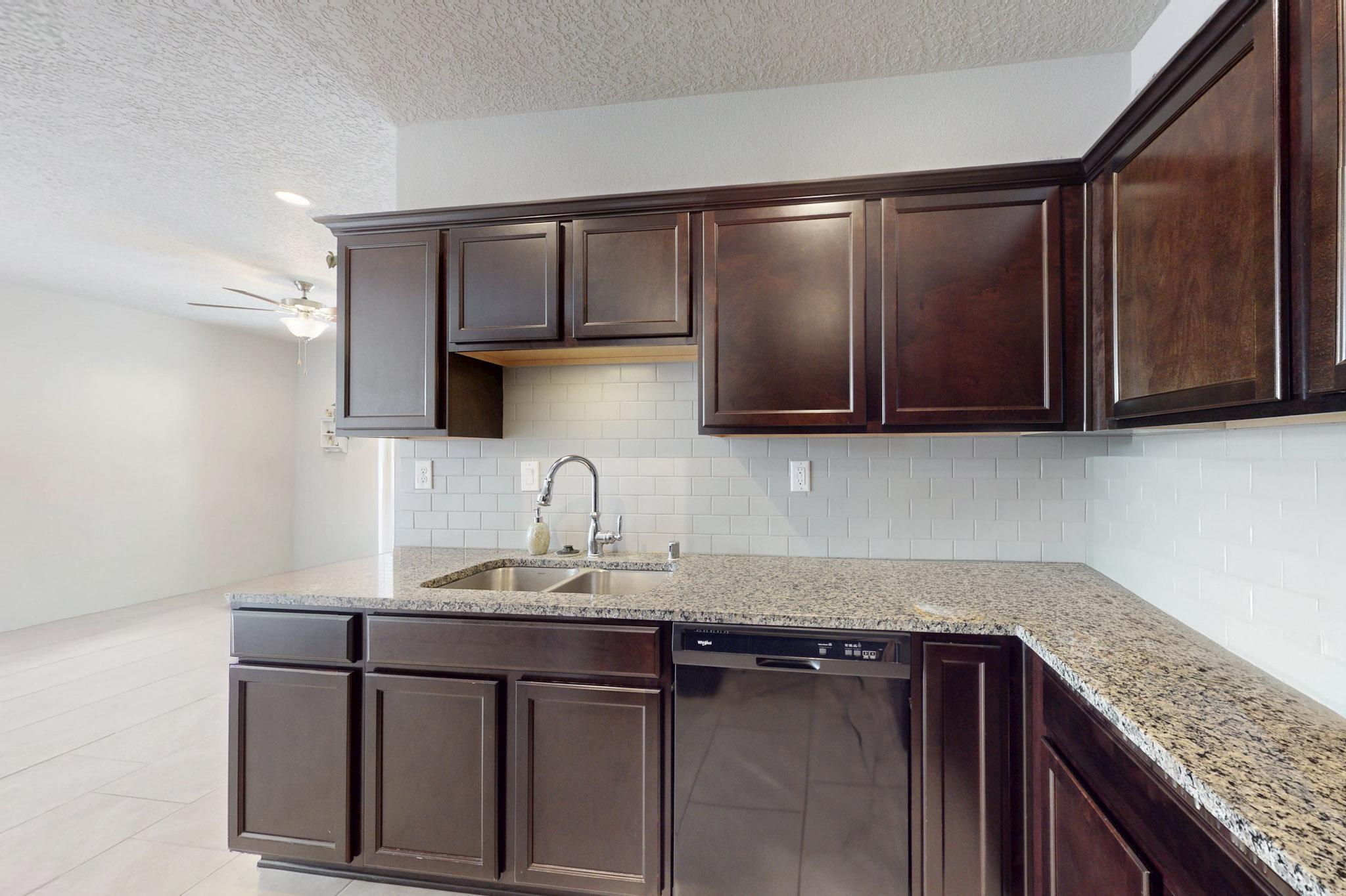 1854 VALLE VISTA Road NW