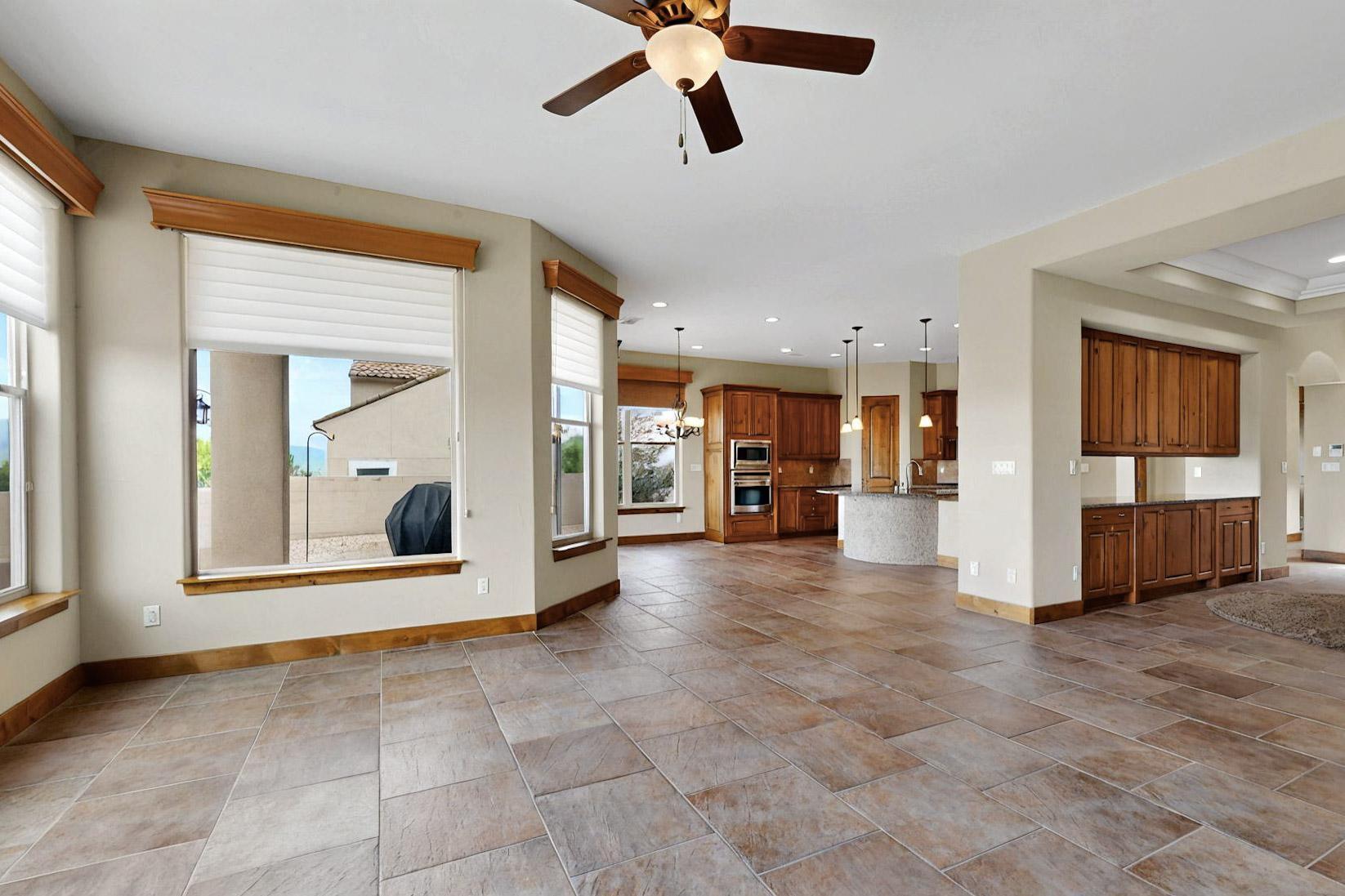 2413 DESERT VIEW Road NE