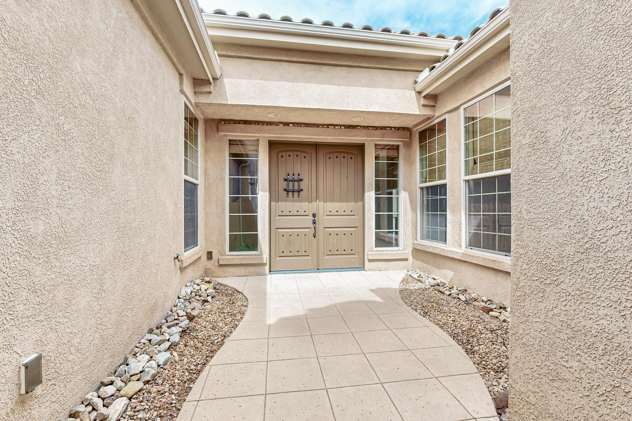 2413 DESERT VIEW Road NE