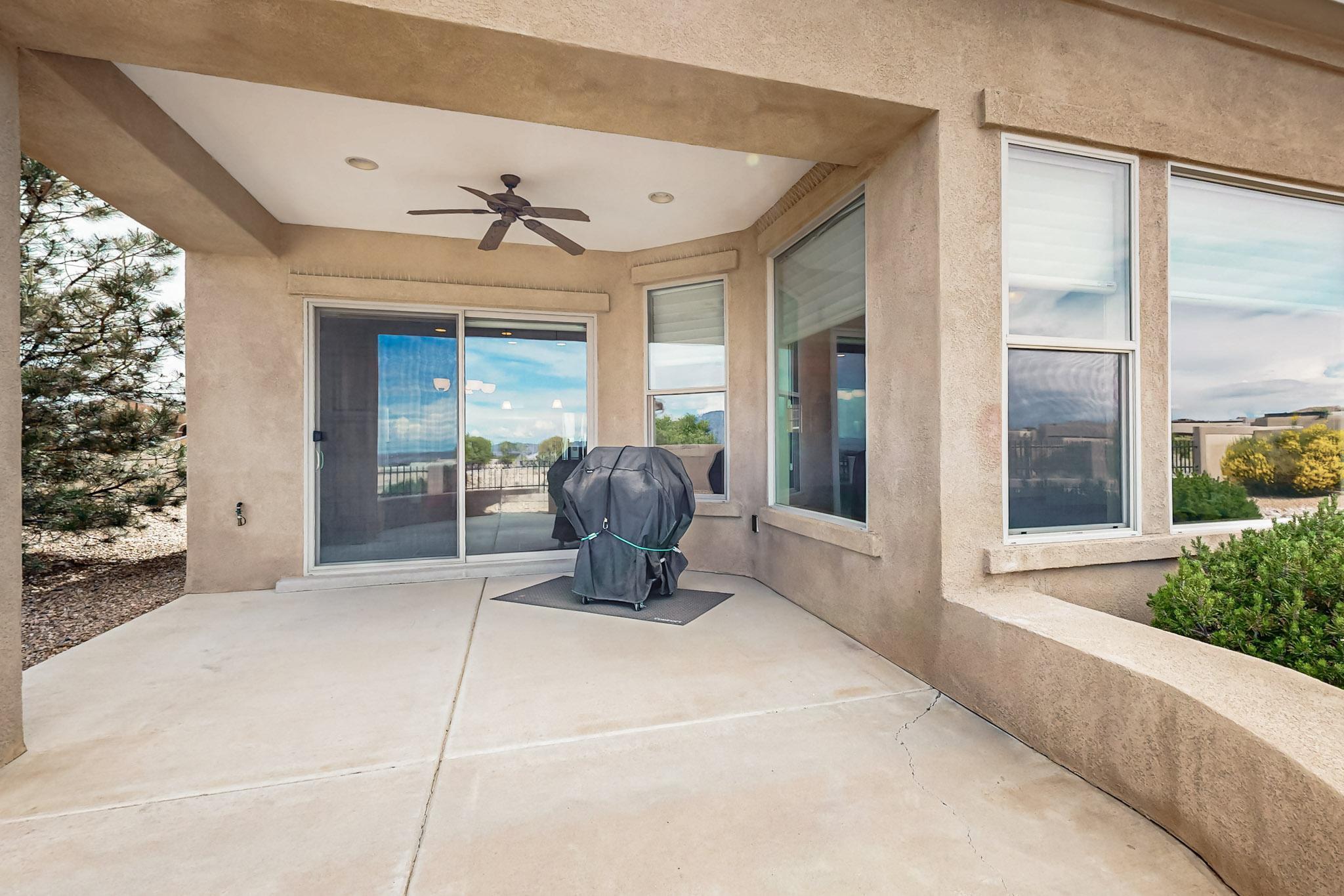 2413 DESERT VIEW Road NE