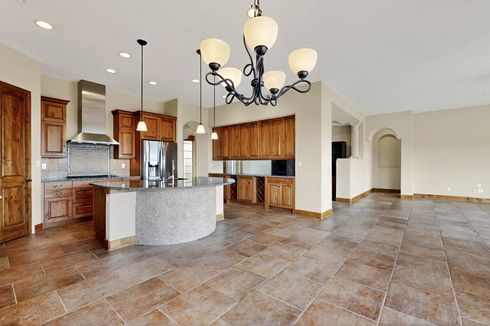 2413 DESERT VIEW Road NE