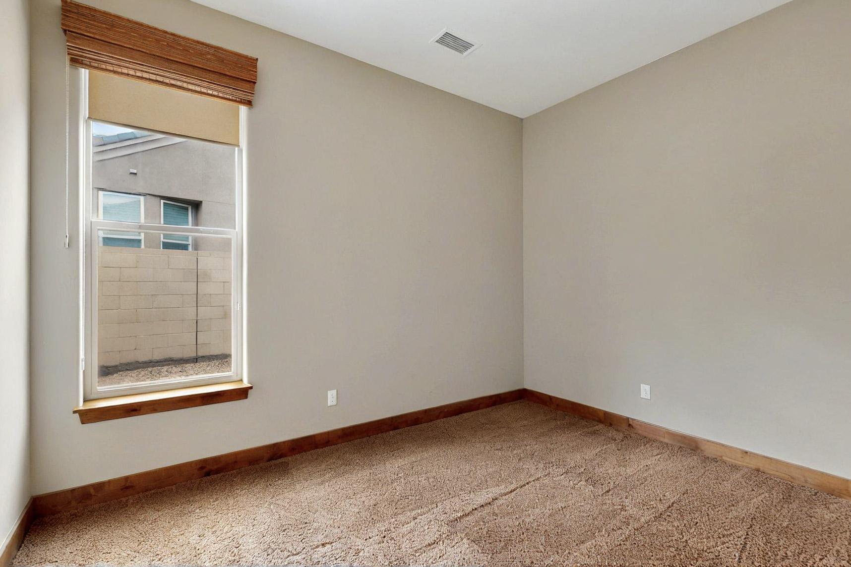 2413 DESERT VIEW Road NE