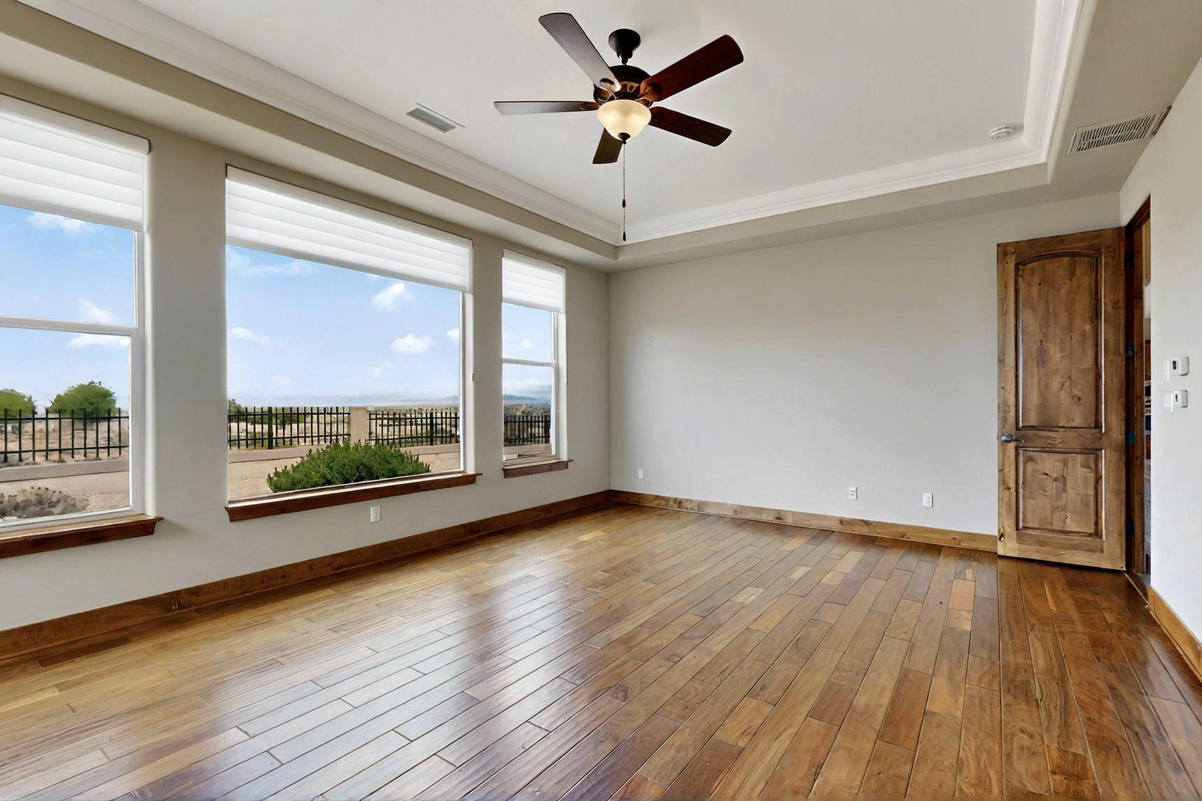 2413 DESERT VIEW Road NE