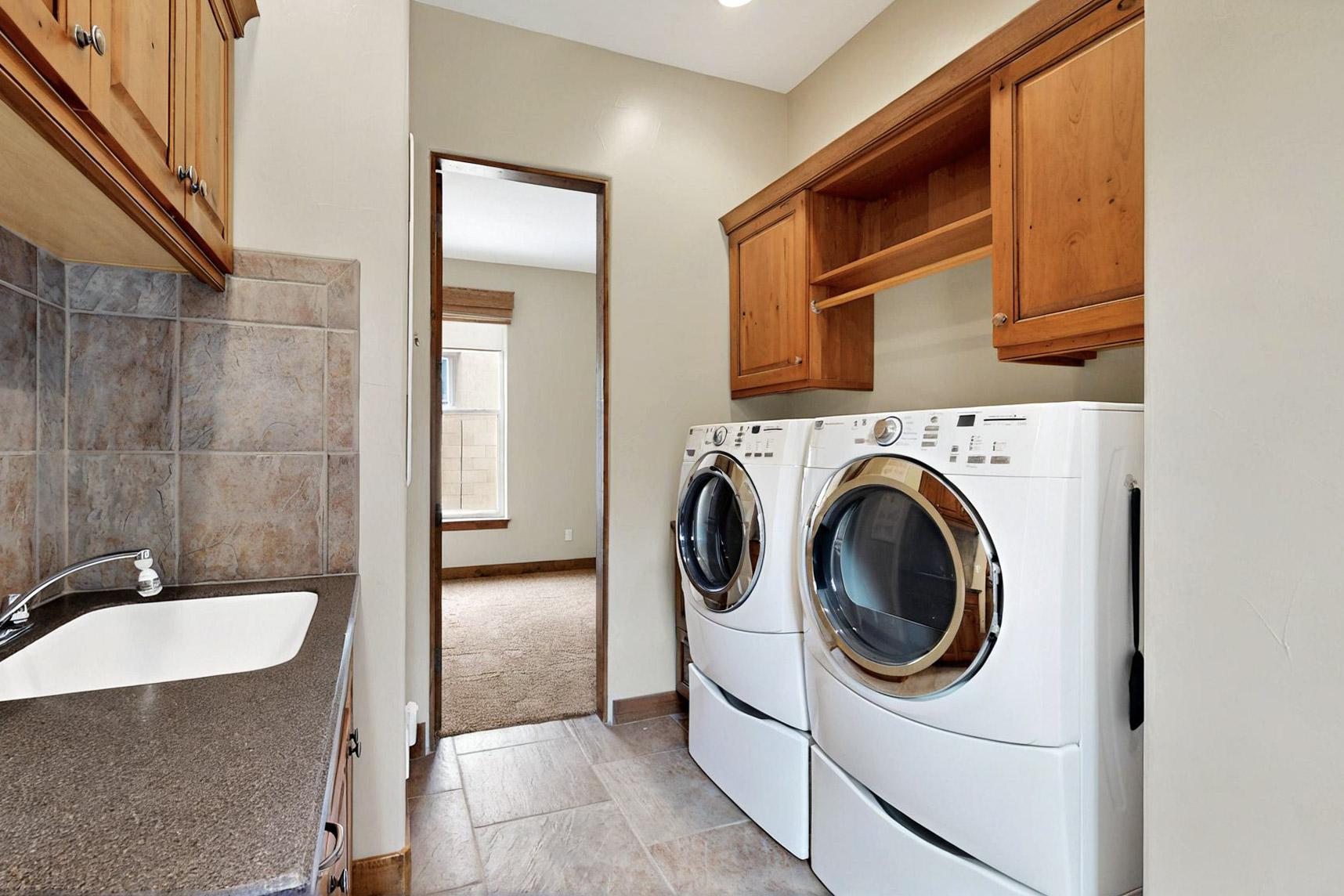 2413 DESERT VIEW Road NE