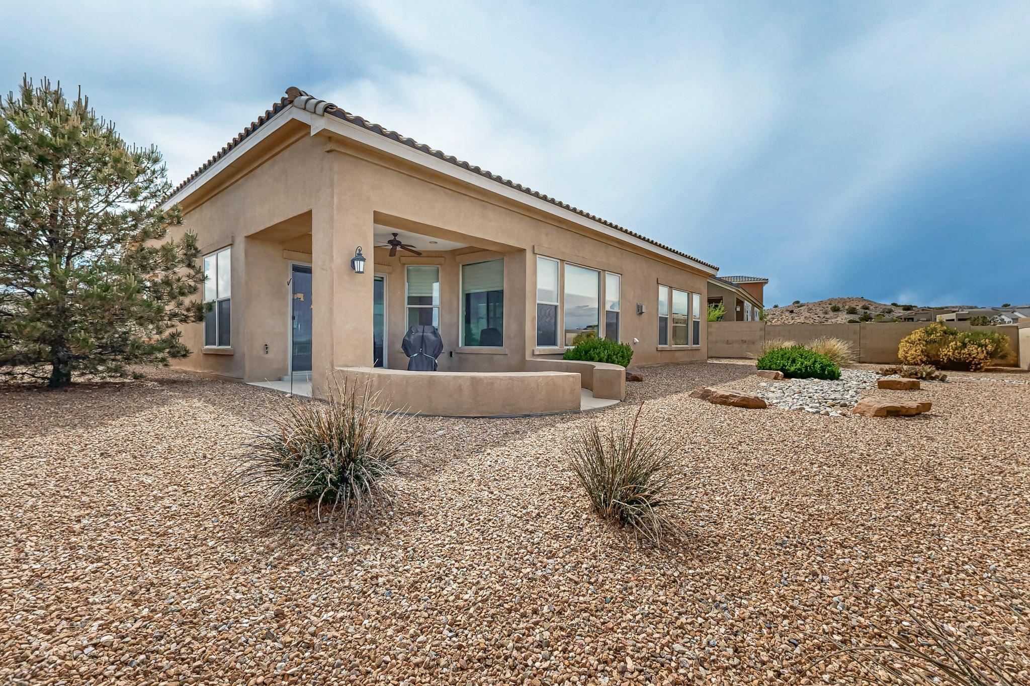 2413 DESERT VIEW Road NE