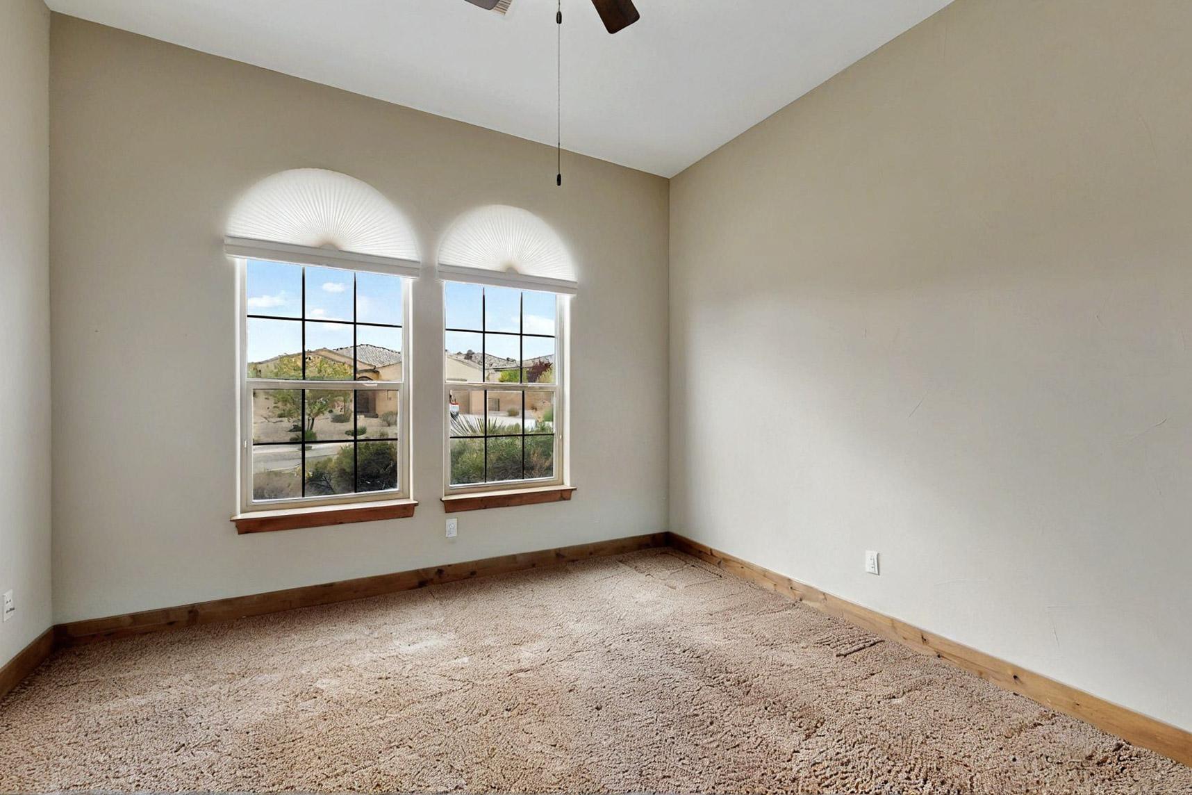 2413 DESERT VIEW Road NE