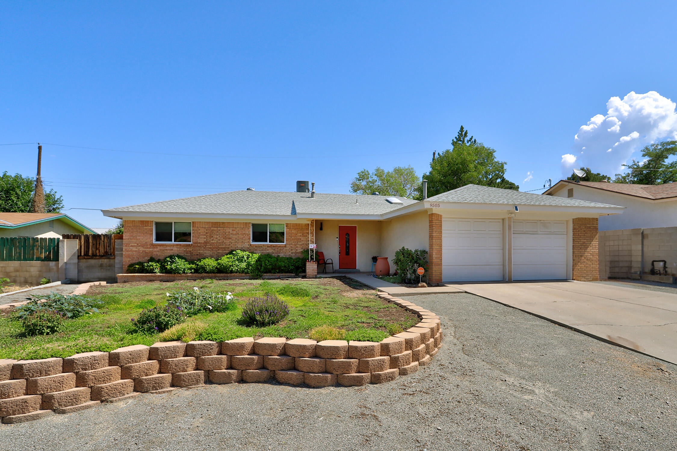 9505 DONA ROWENA Avenue NE