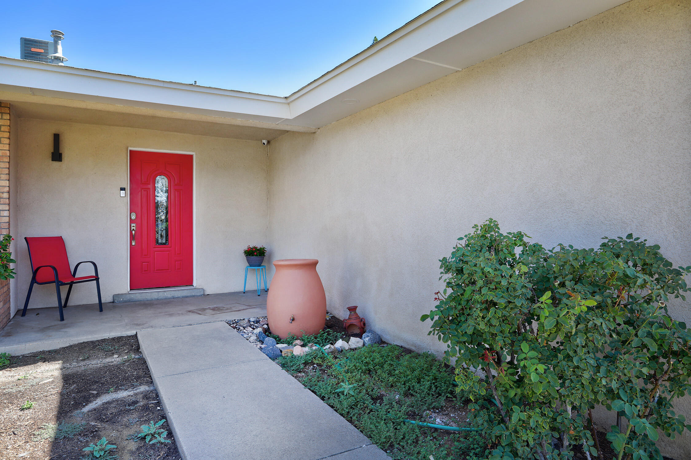 9505 DONA ROWENA Avenue NE