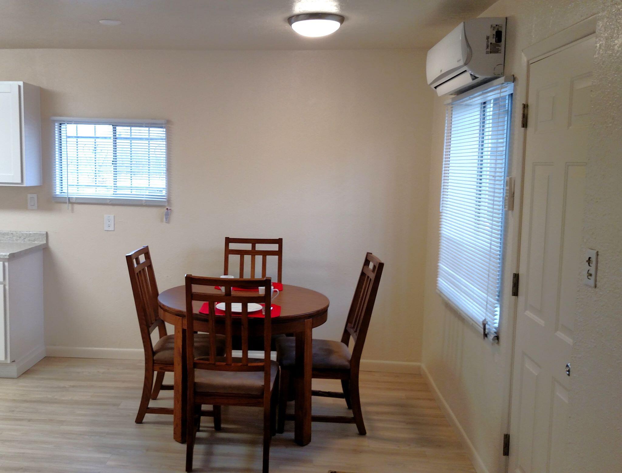 300 TULANE Drive SE