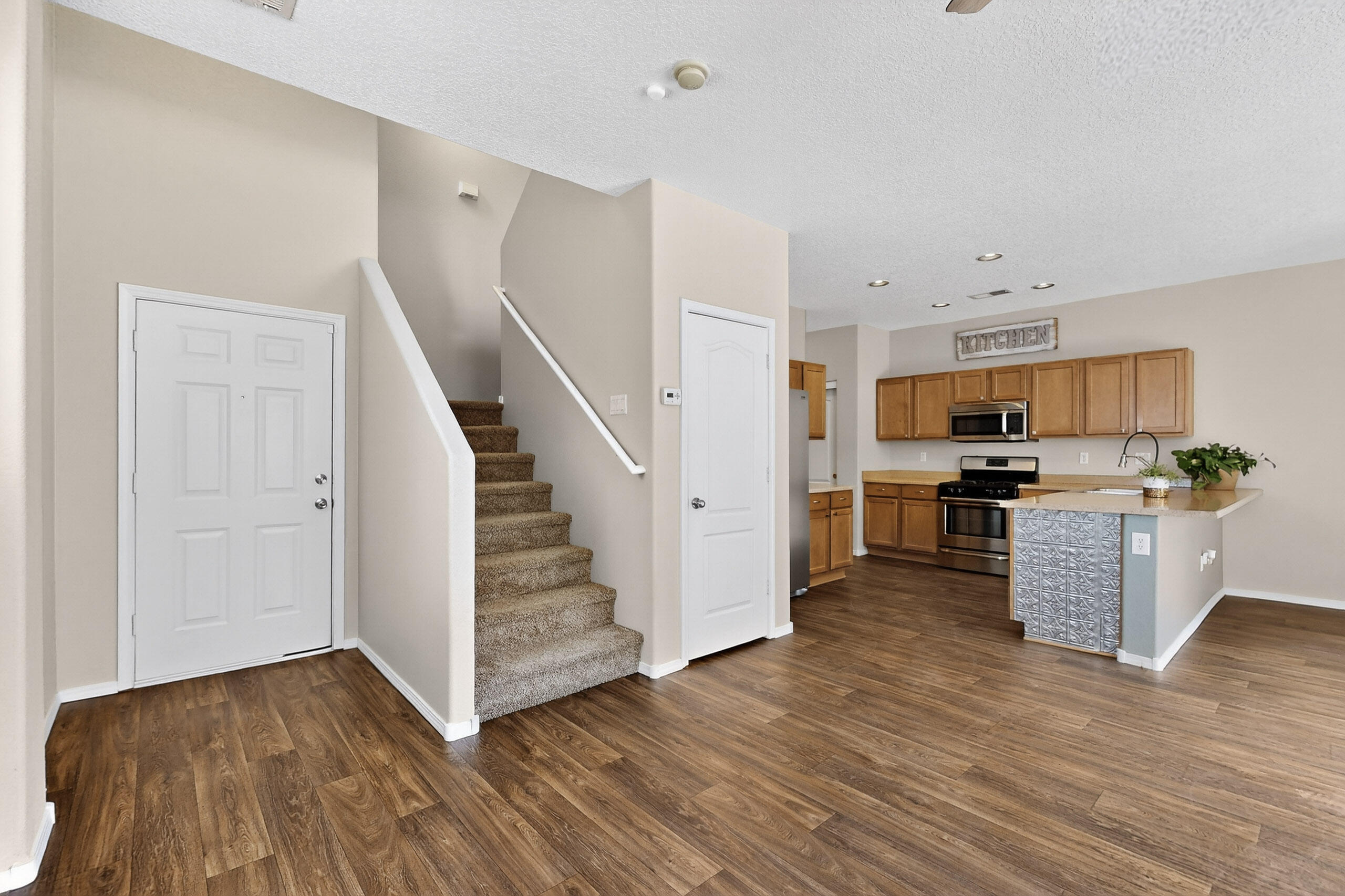 2353 CORTINA Loop SE