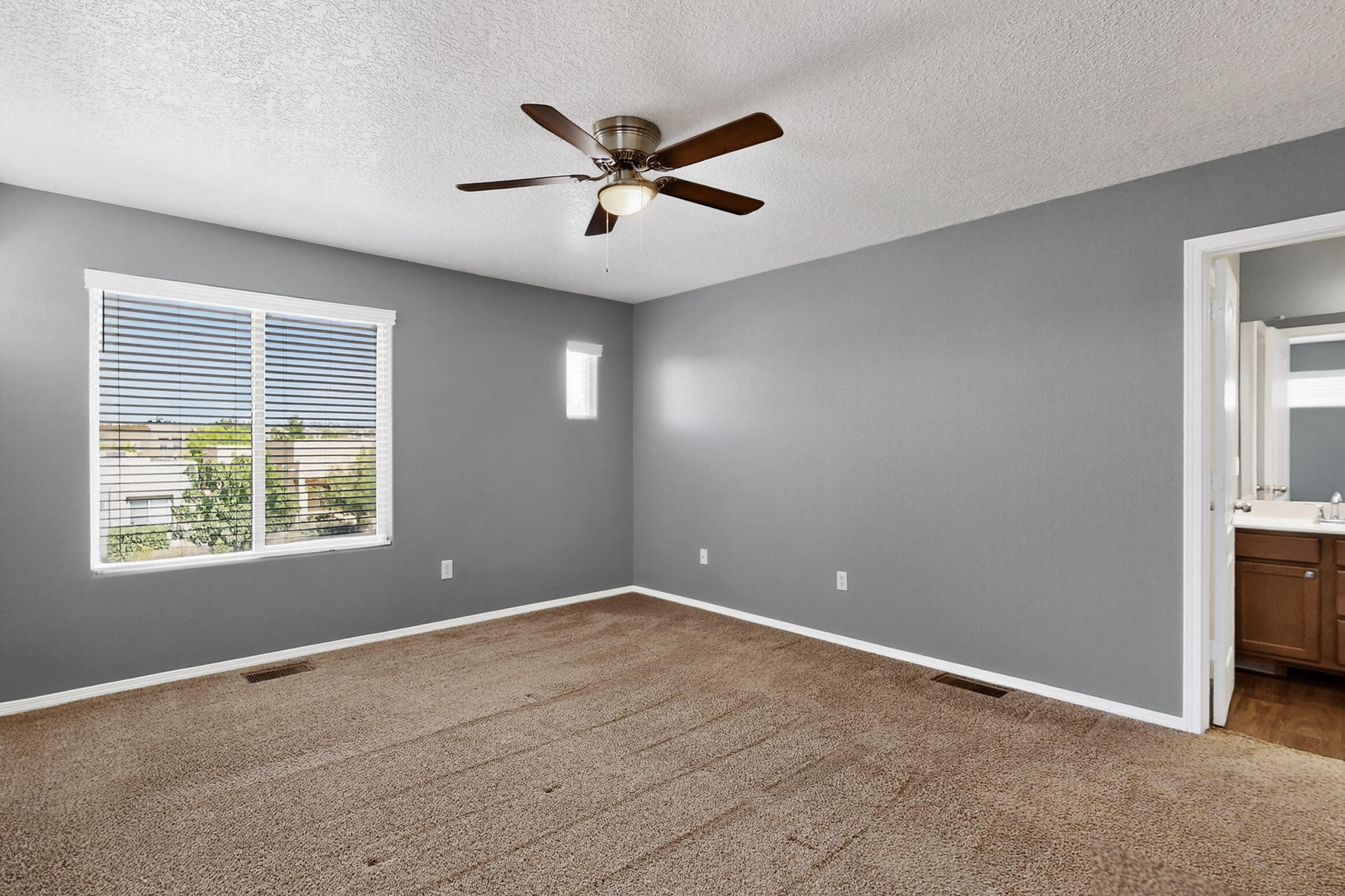 2353 CORTINA Loop SE