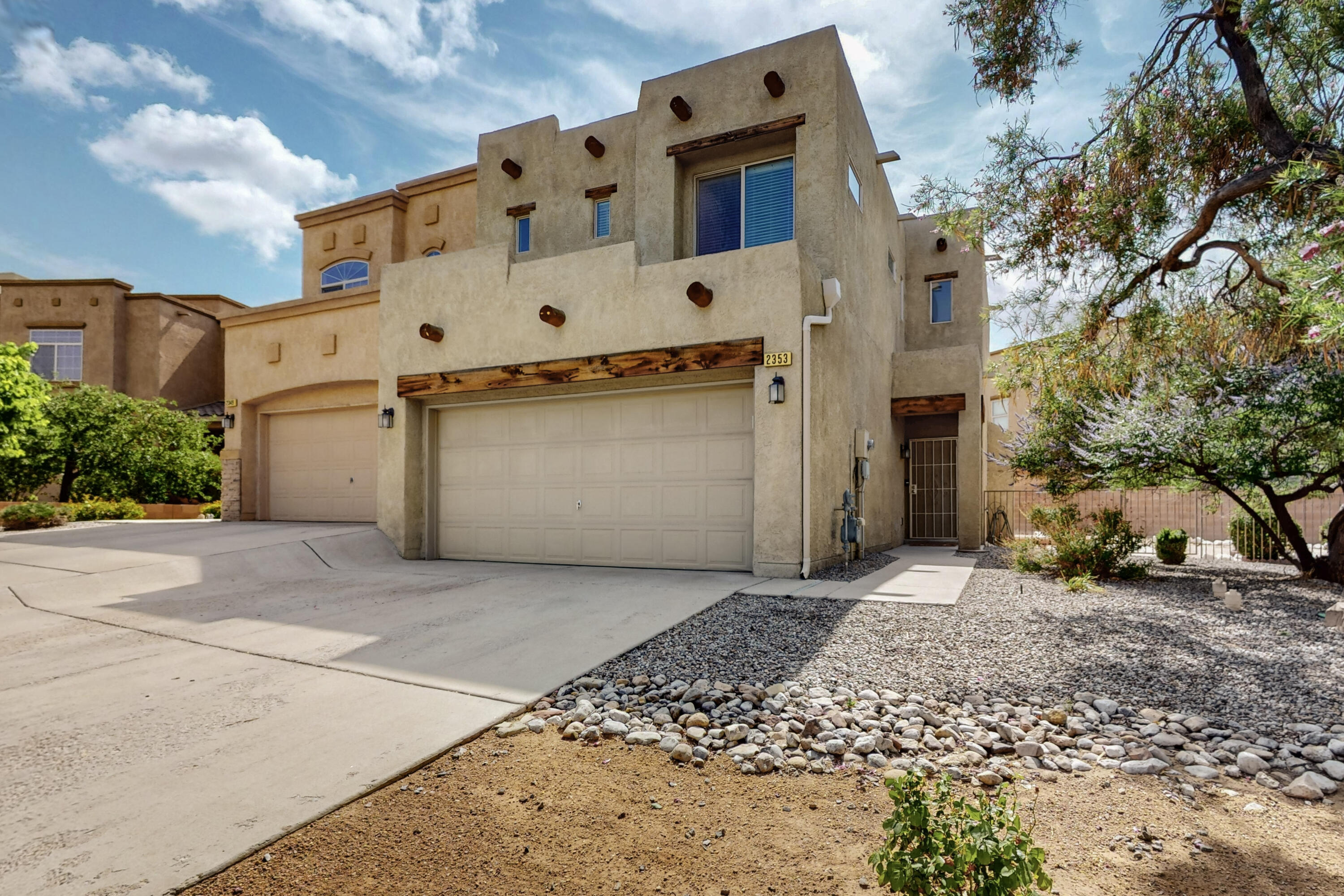 2353 CORTINA Loop SE