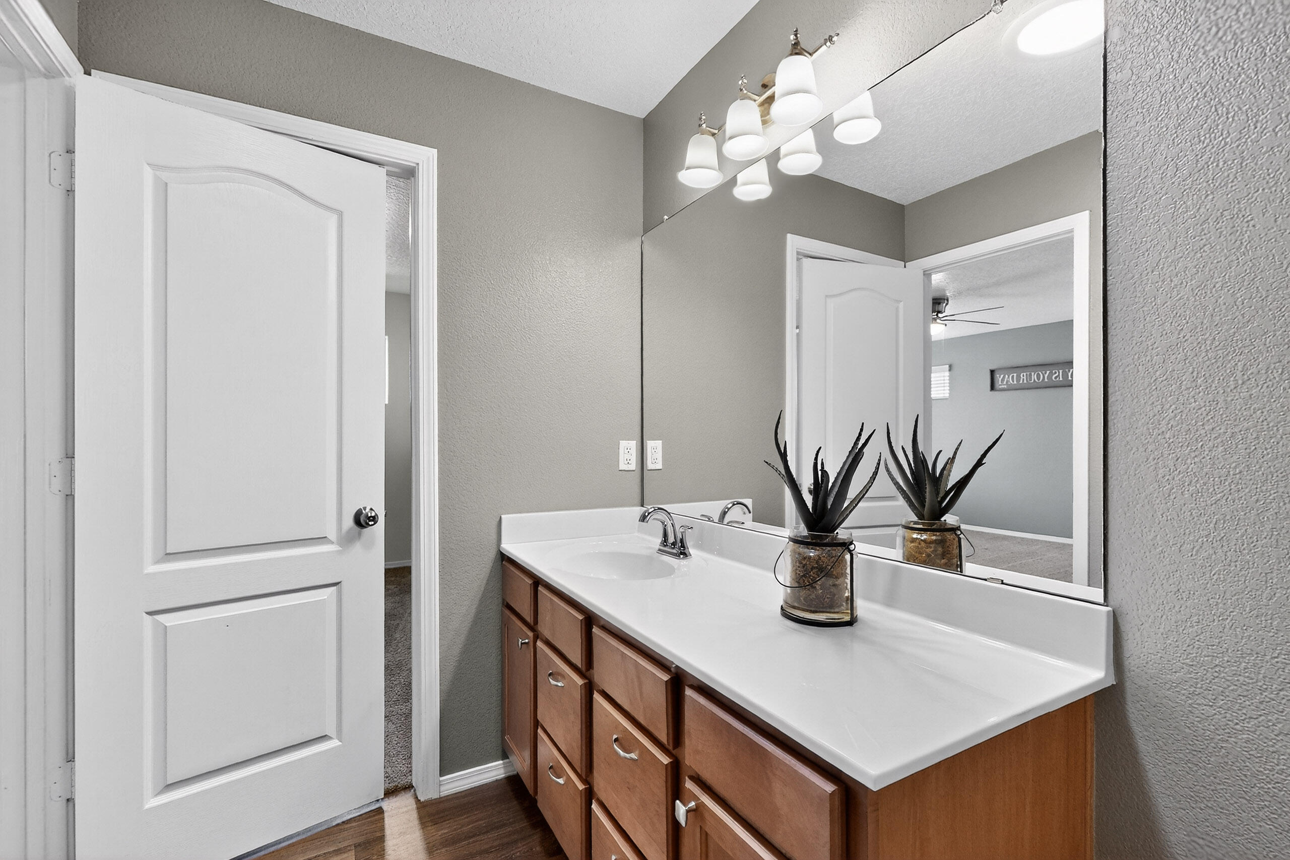 2353 CORTINA Loop SE