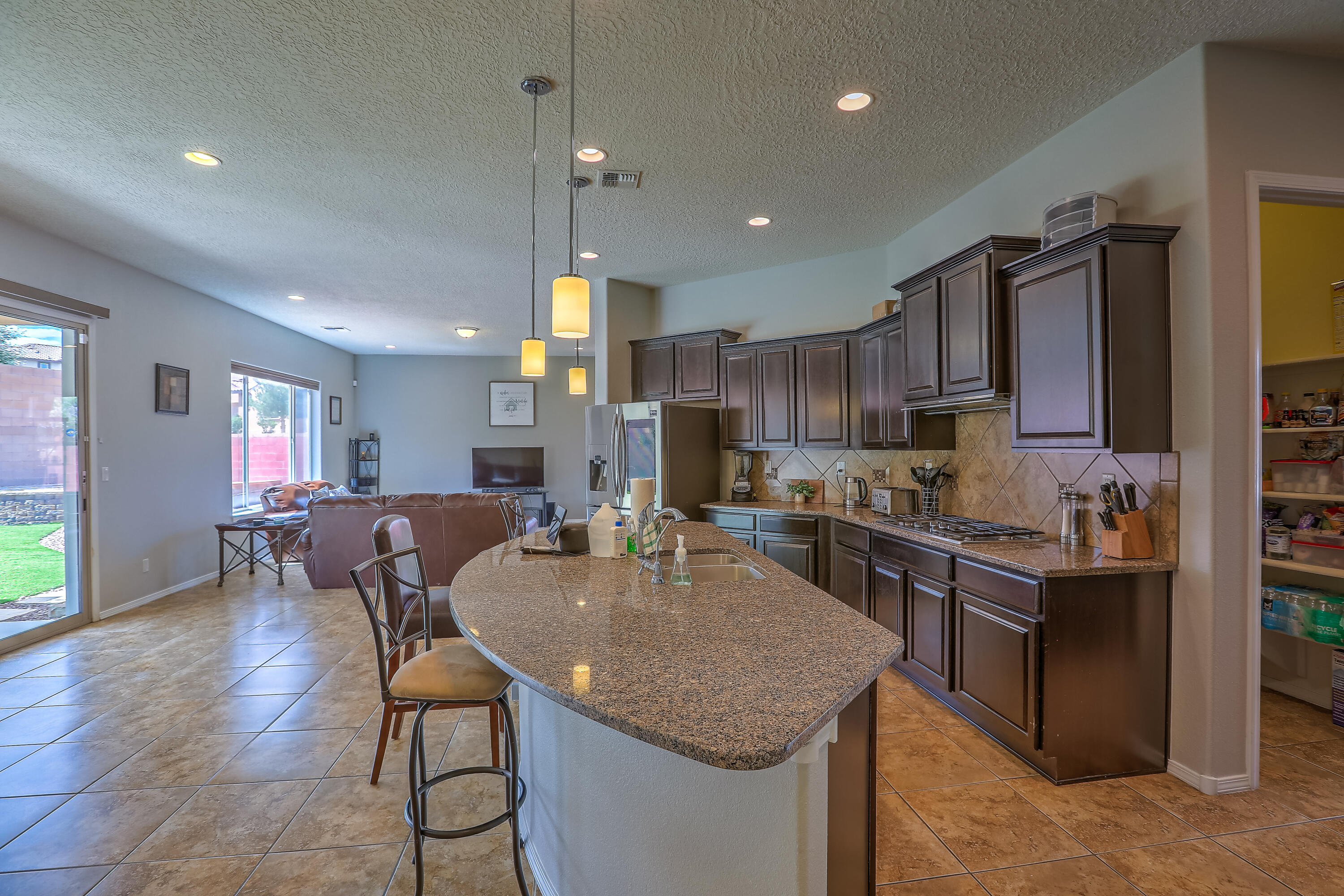 45 VISTA HERMOSA Place NE