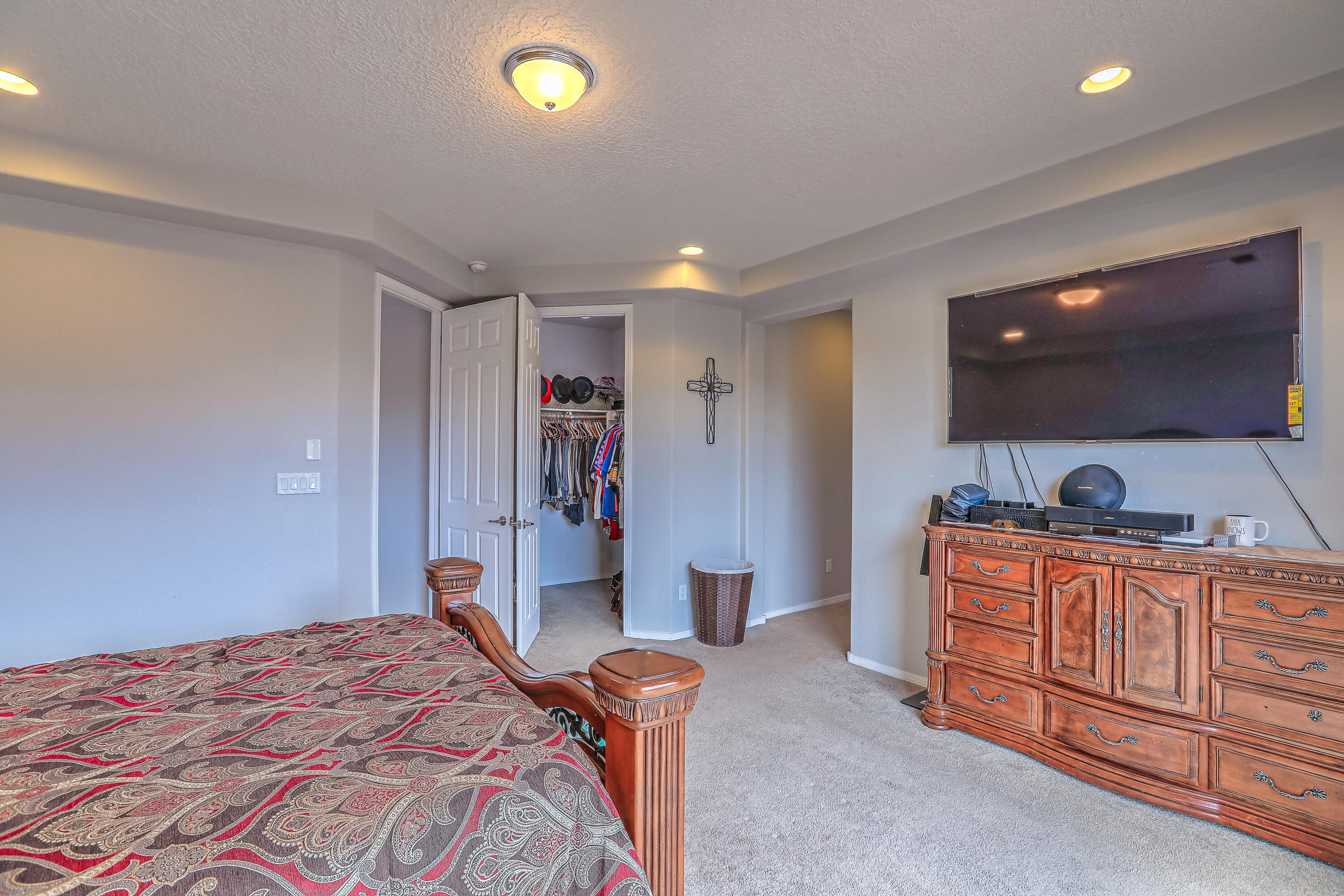 45 VISTA HERMOSA Place NE