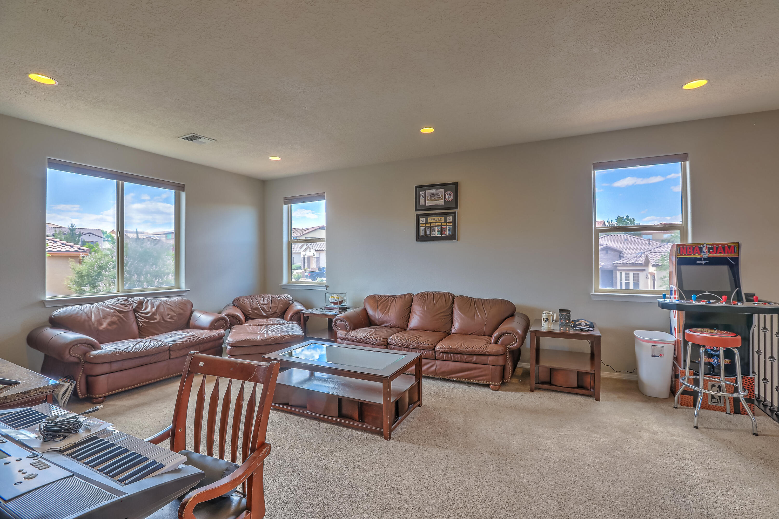 45 VISTA HERMOSA Place NE