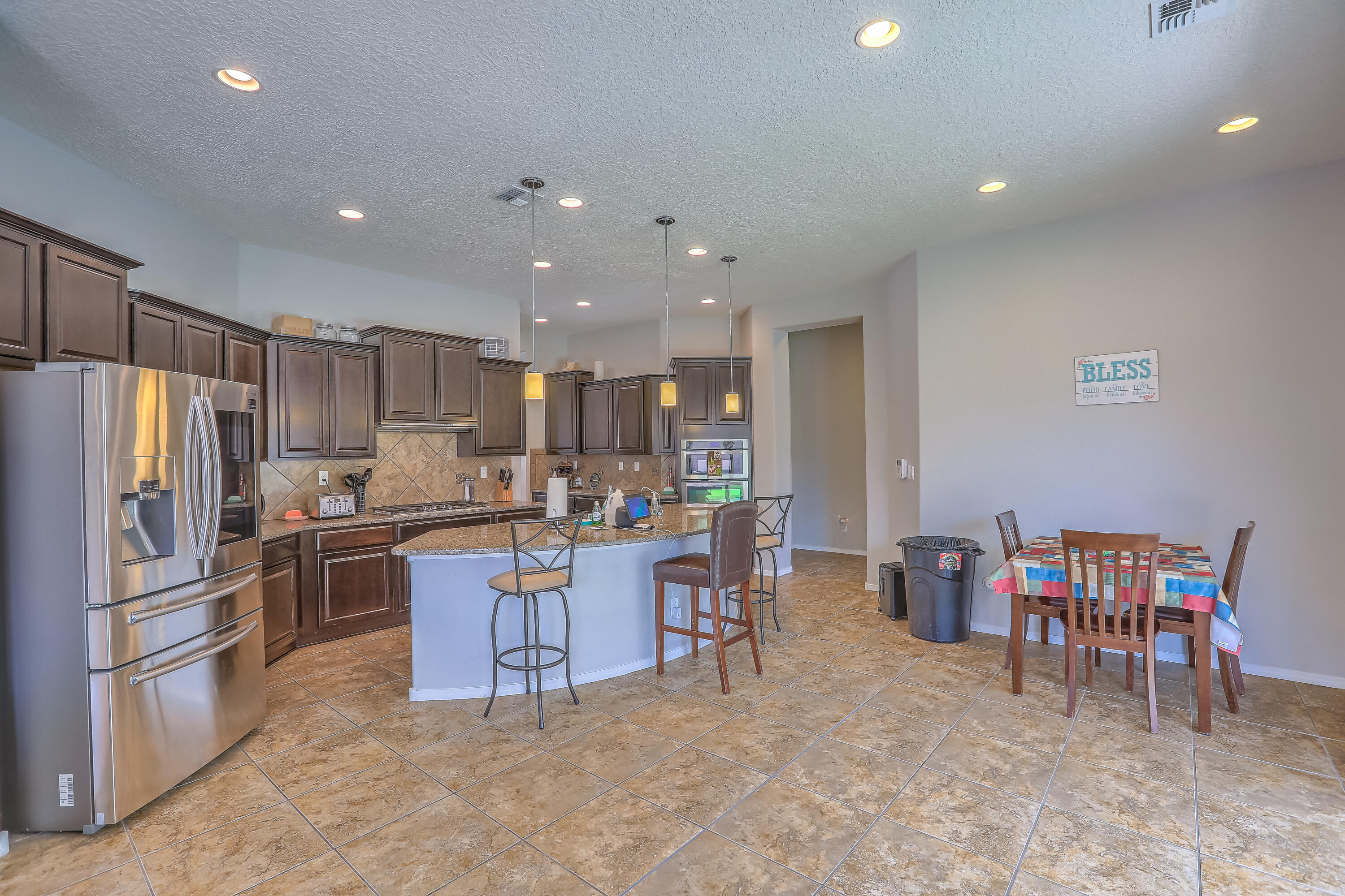 45 VISTA HERMOSA Place NE