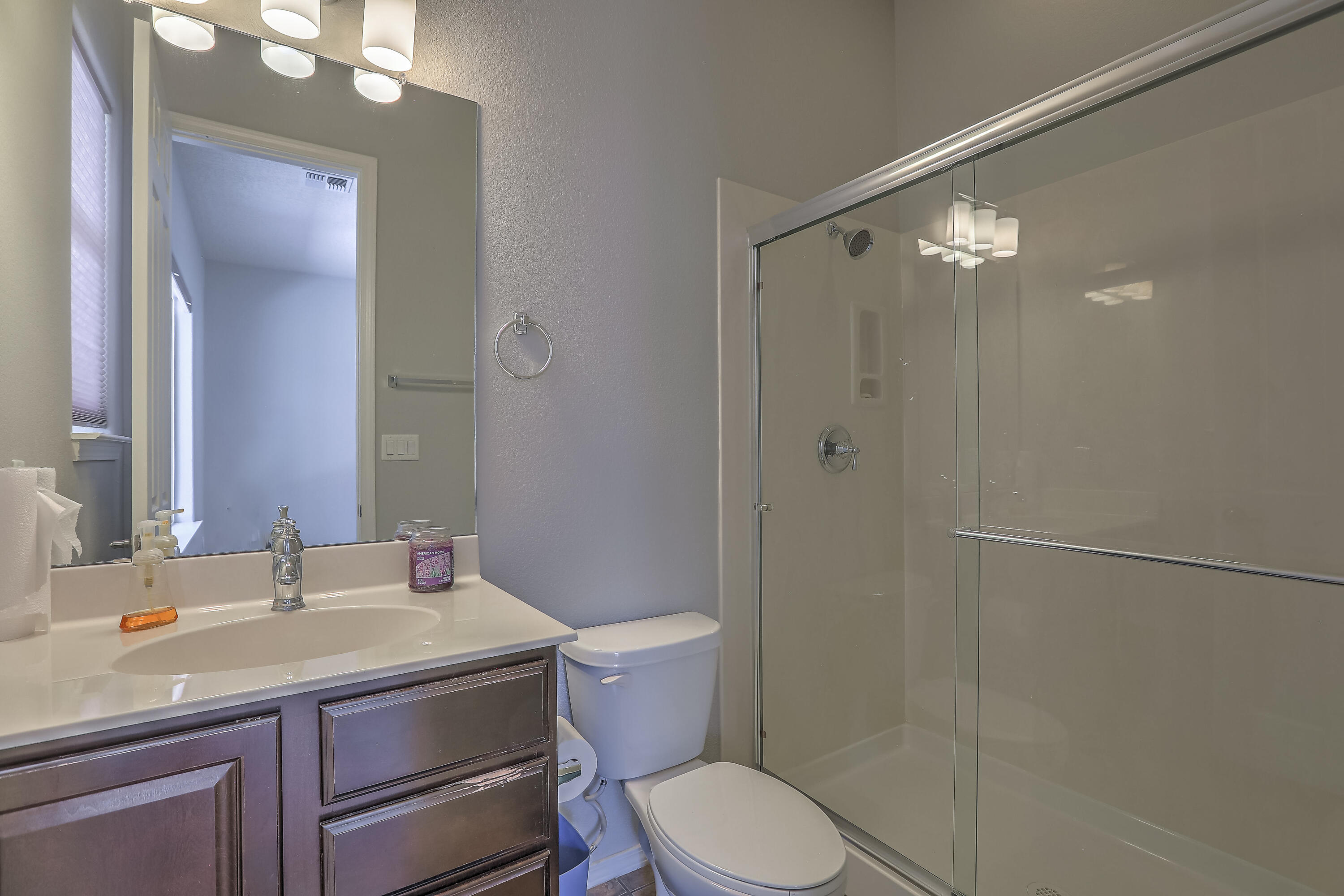 45 VISTA HERMOSA Place NE
