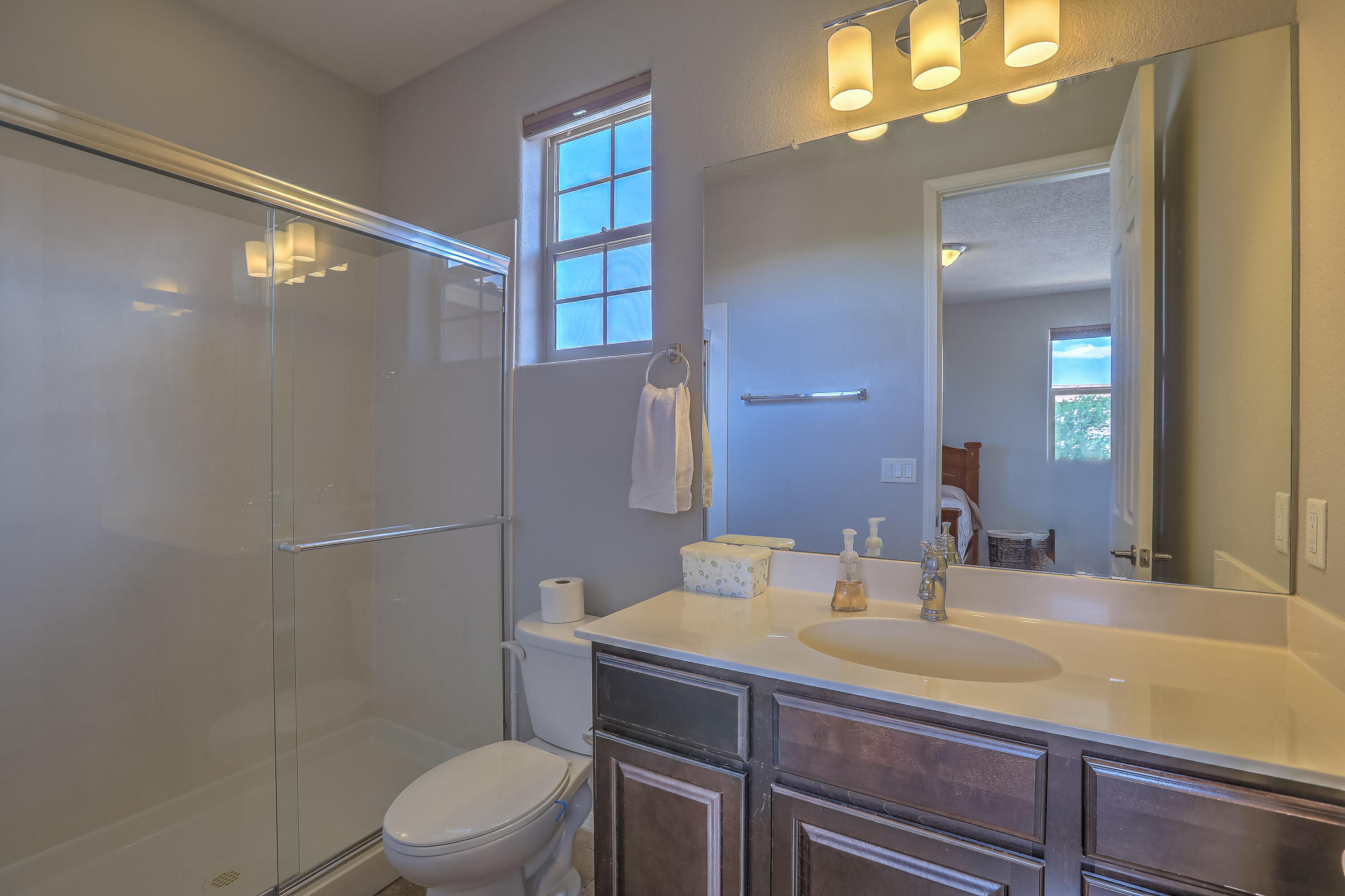45 VISTA HERMOSA Place NE
