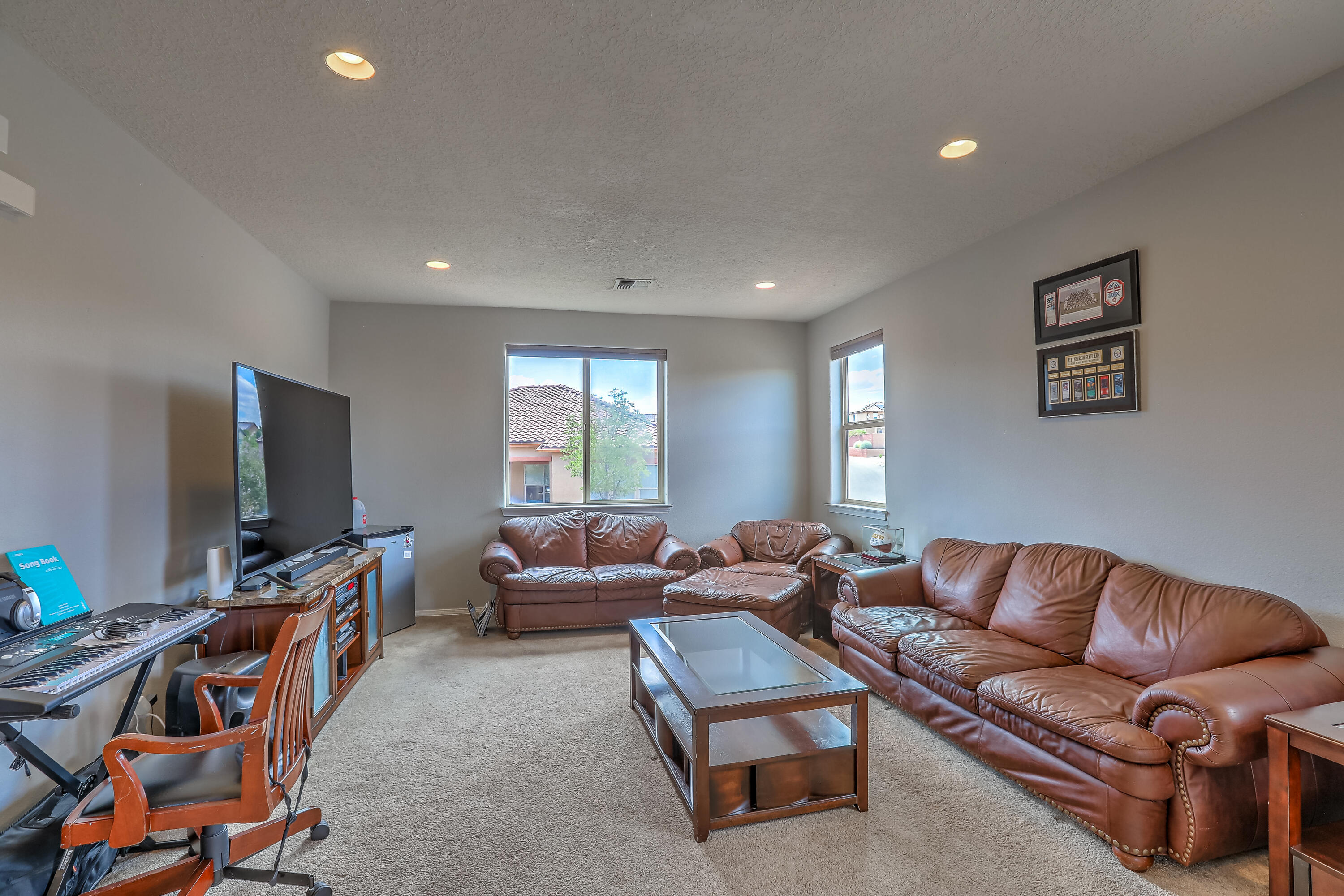 45 VISTA HERMOSA Place NE