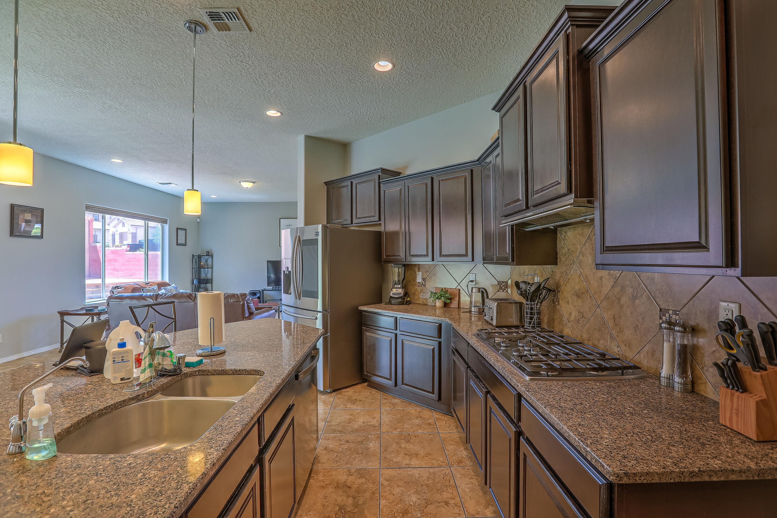 45 VISTA HERMOSA Place NE