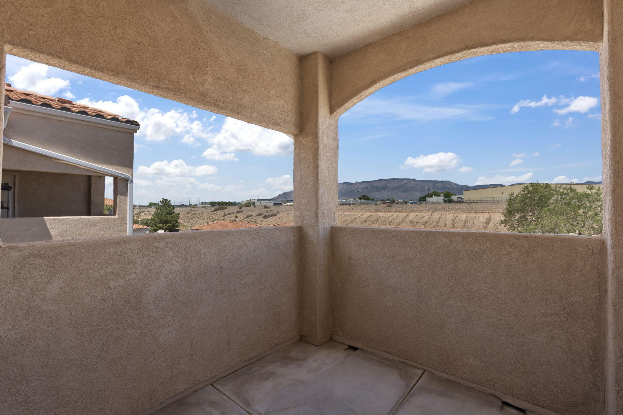 6800 Vista Del Norte Drive NE 2526