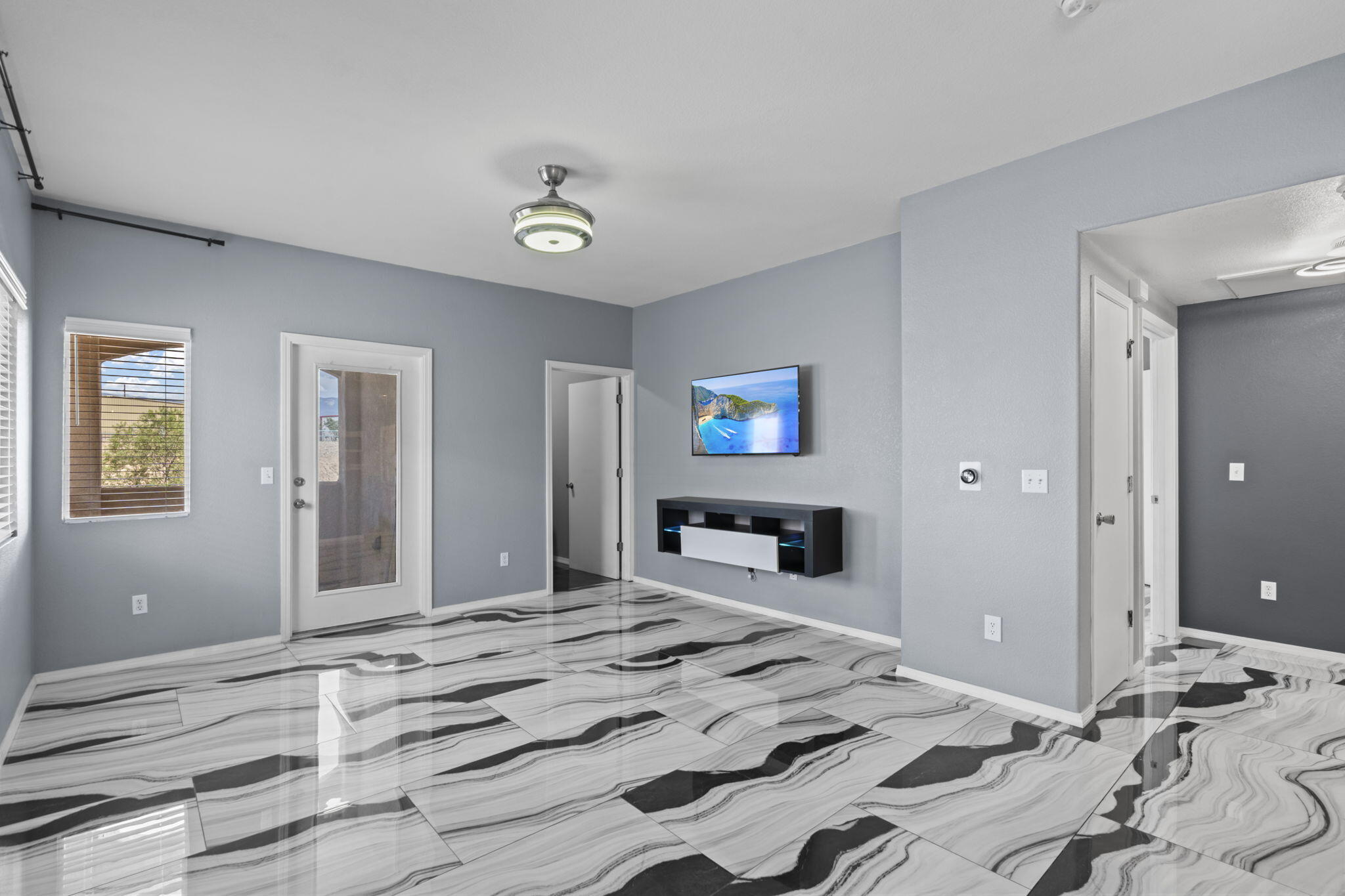 6800 Vista Del Norte Drive NE 2526