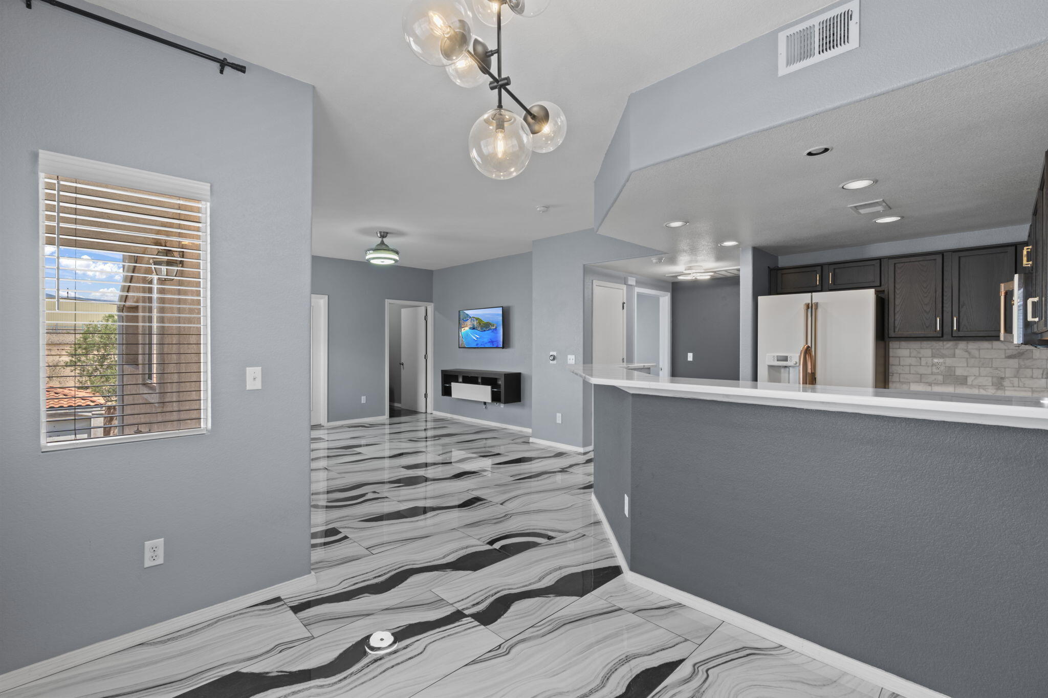 6800 Vista Del Norte Drive NE 2526