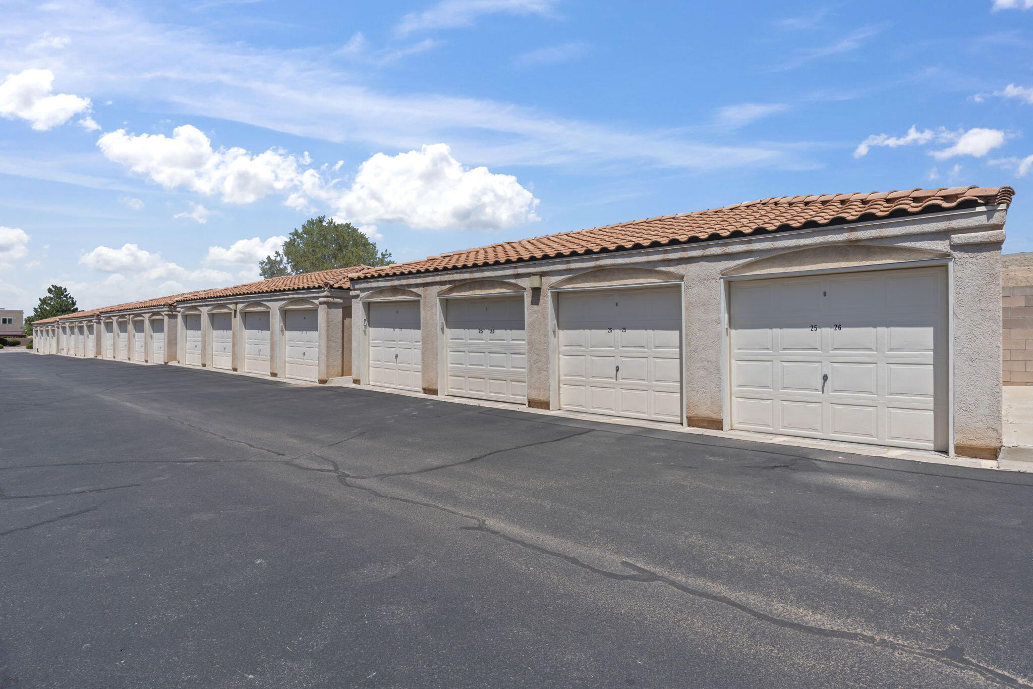 6800 Vista Del Norte Drive NE 2526