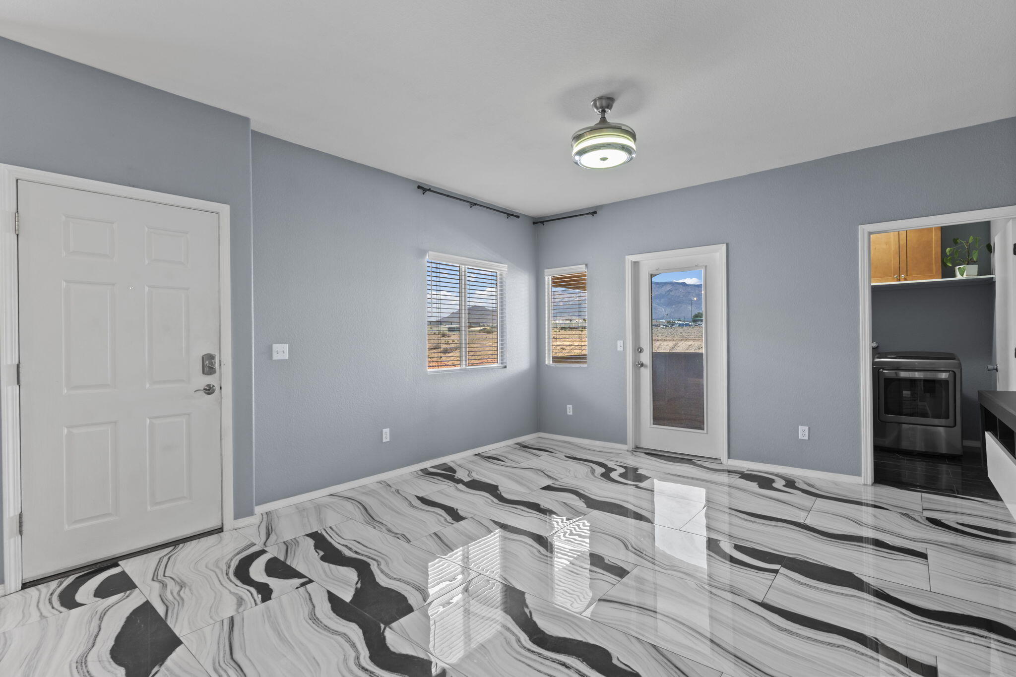 6800 Vista Del Norte Drive NE 2526