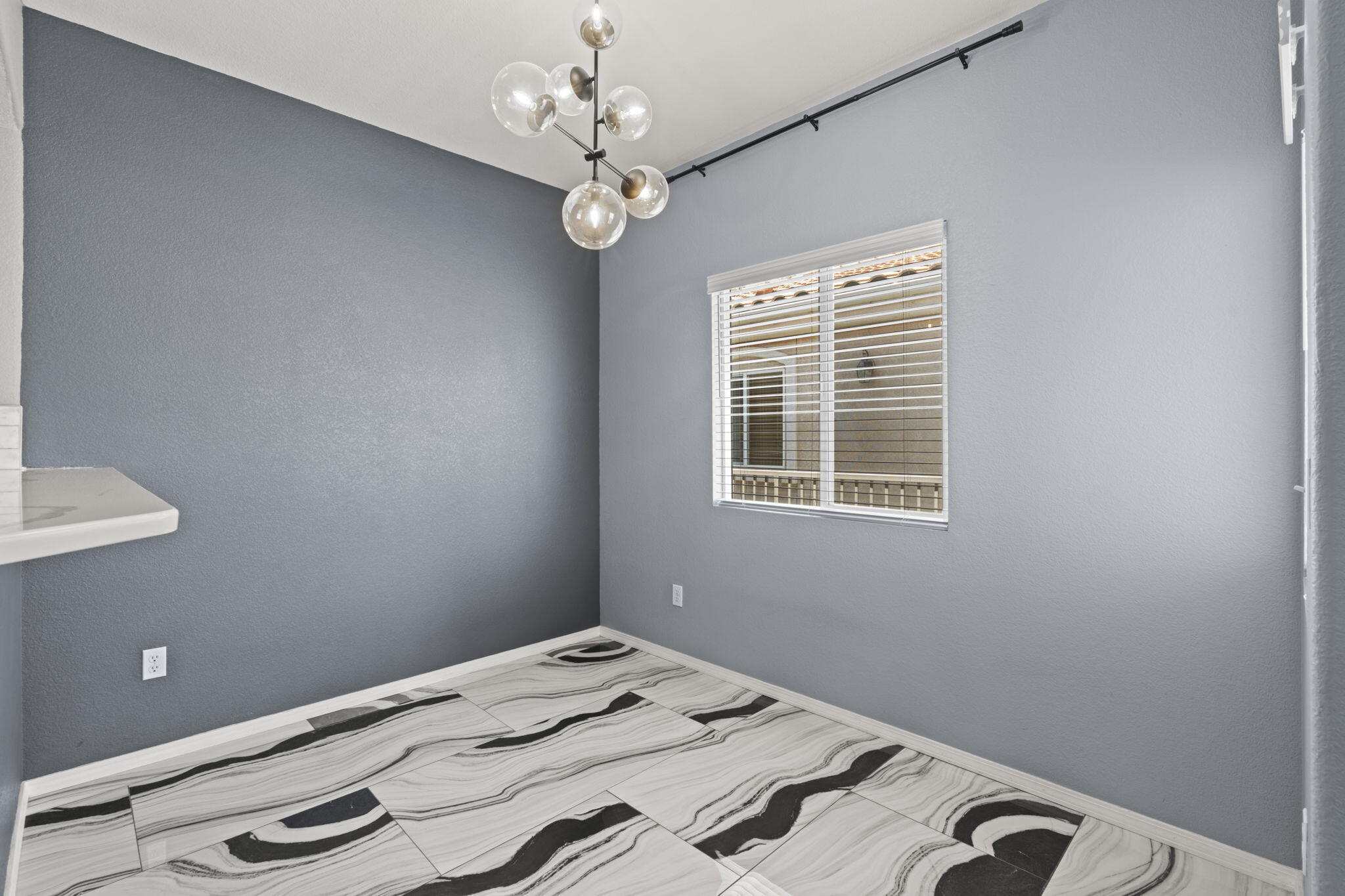 6800 Vista Del Norte Drive NE 2526