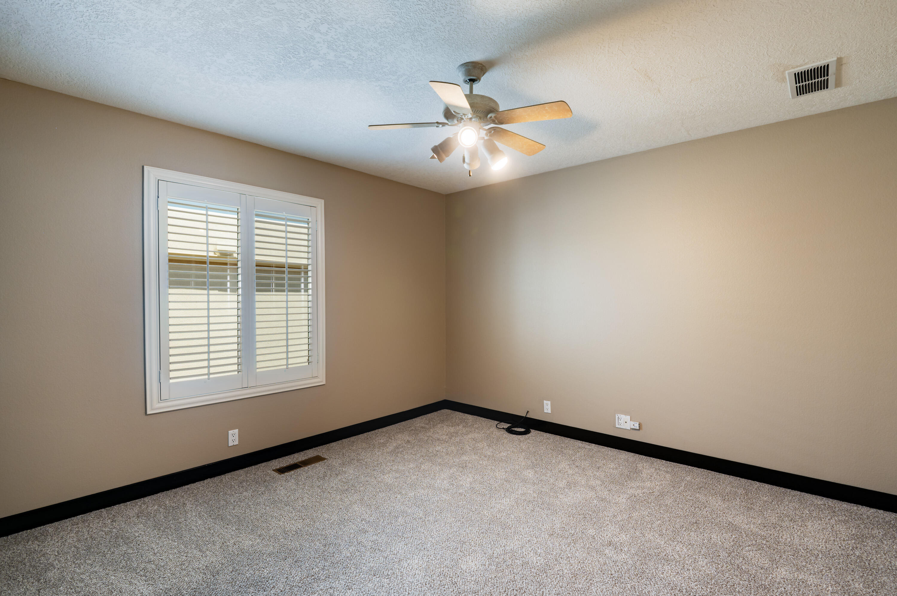 12808 DESERT SKY Avenue NE