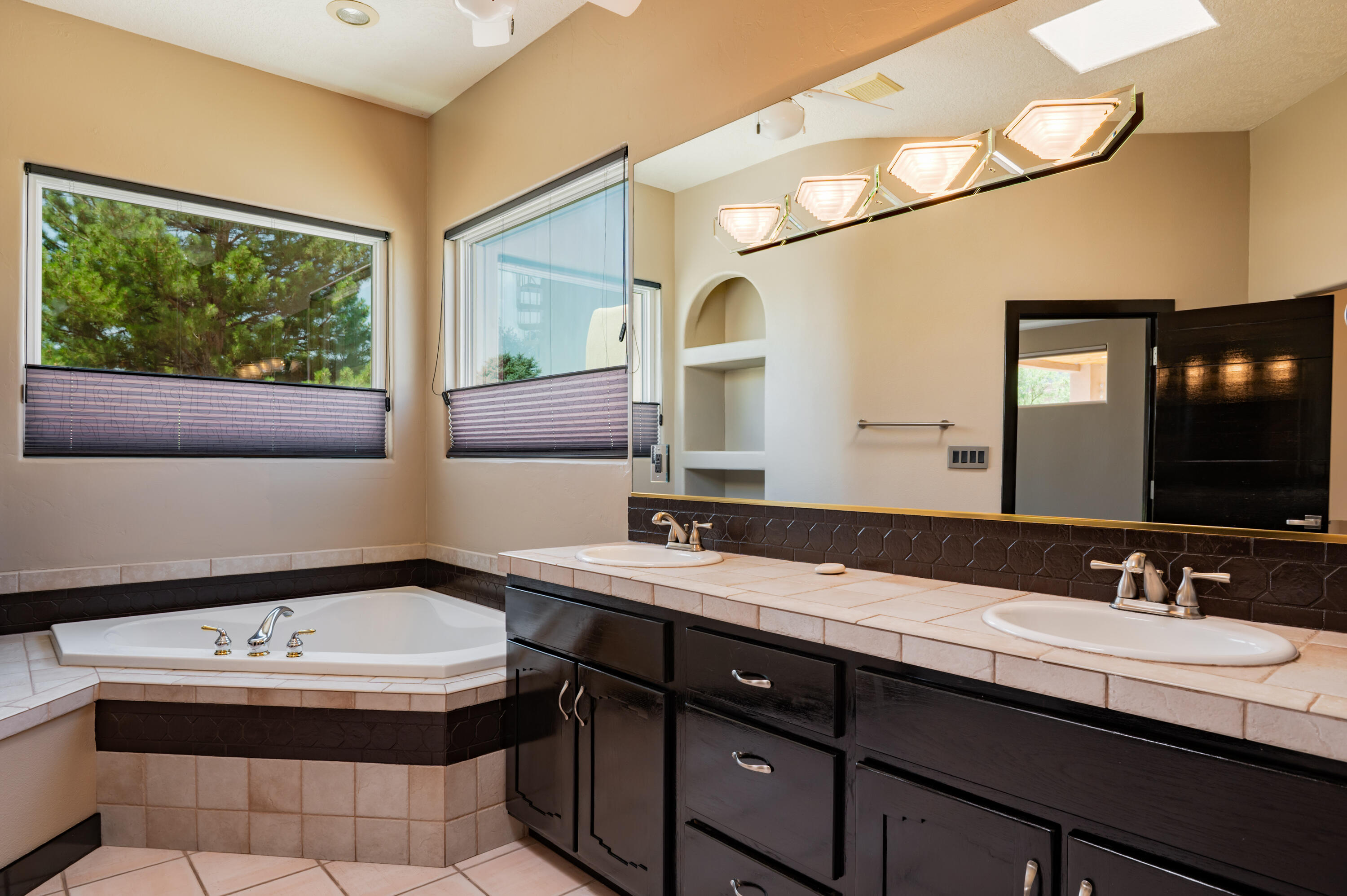 12808 DESERT SKY Avenue NE