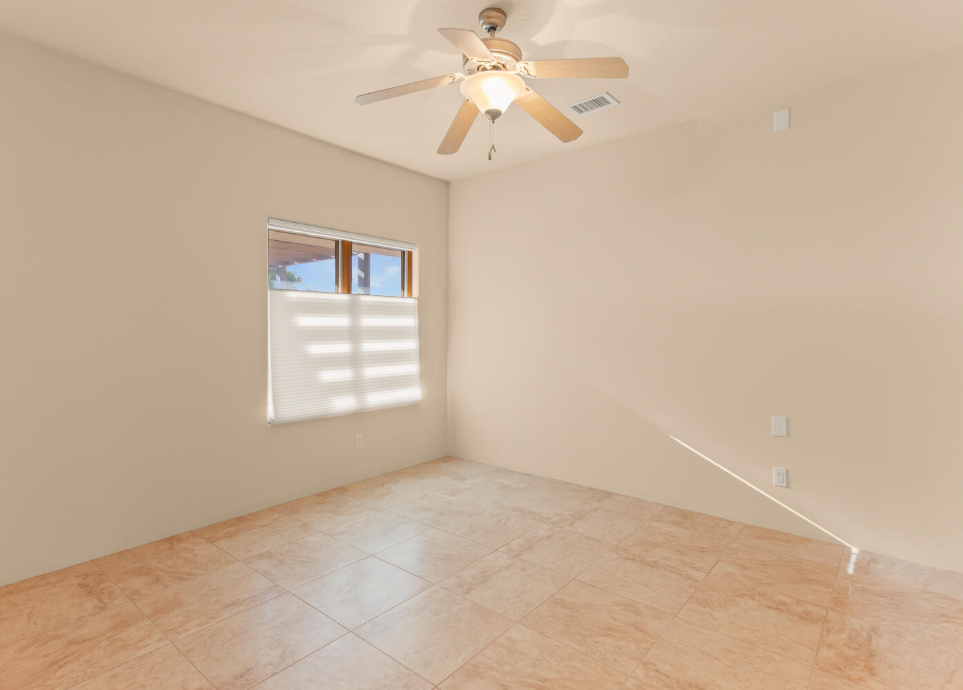 31 WIND Road NW