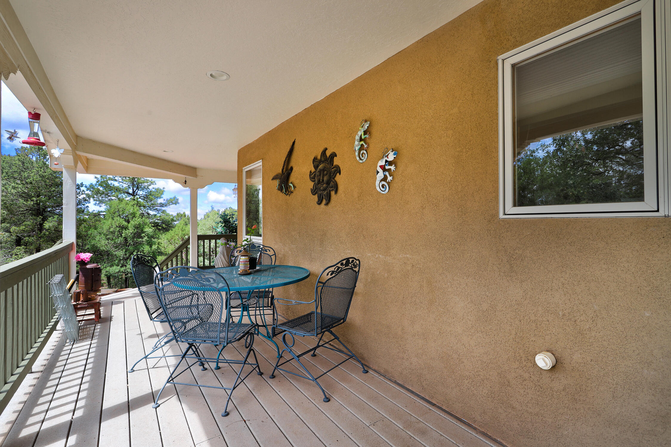 109 CAROLINO CANYON Road