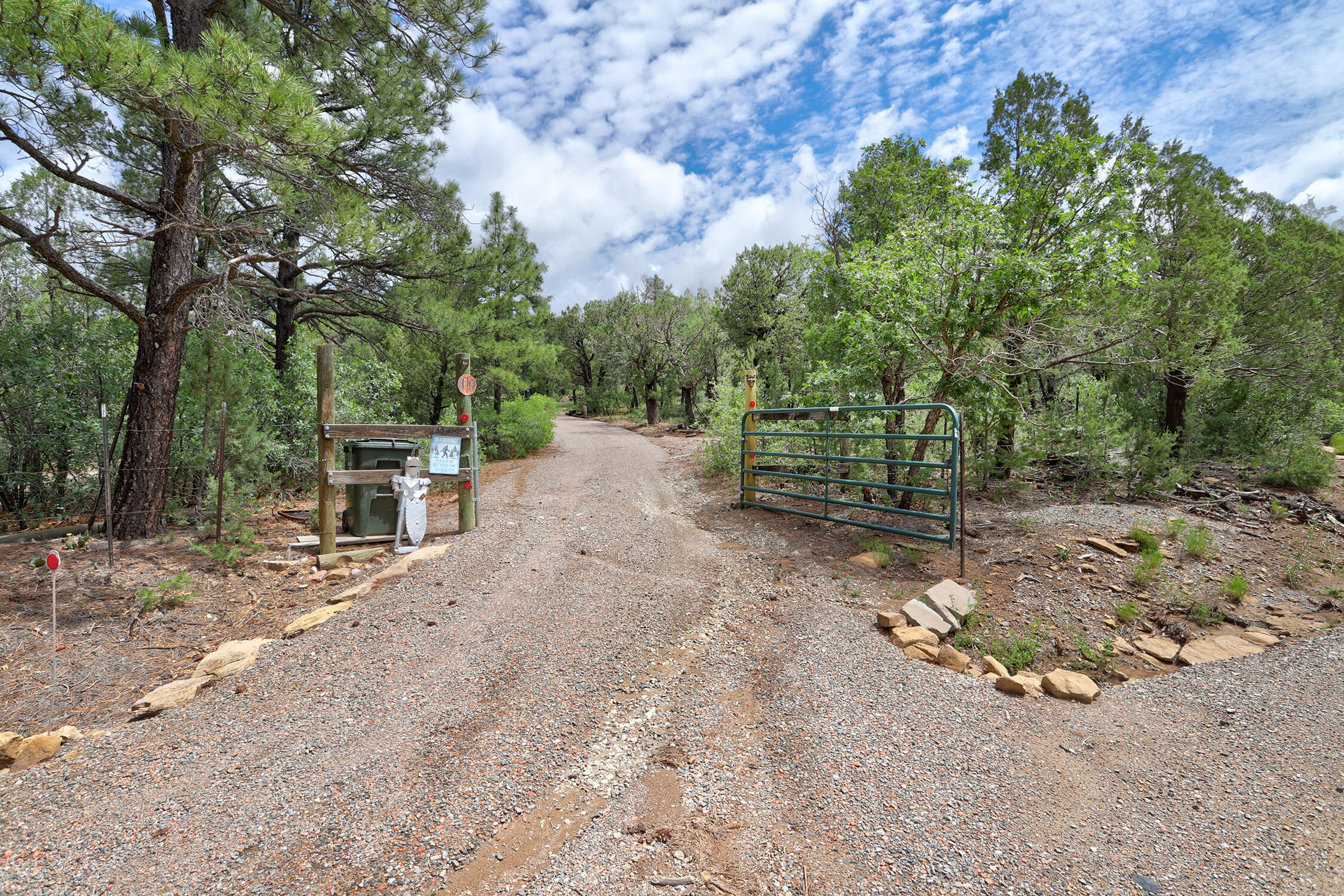 109 CAROLINO CANYON Road