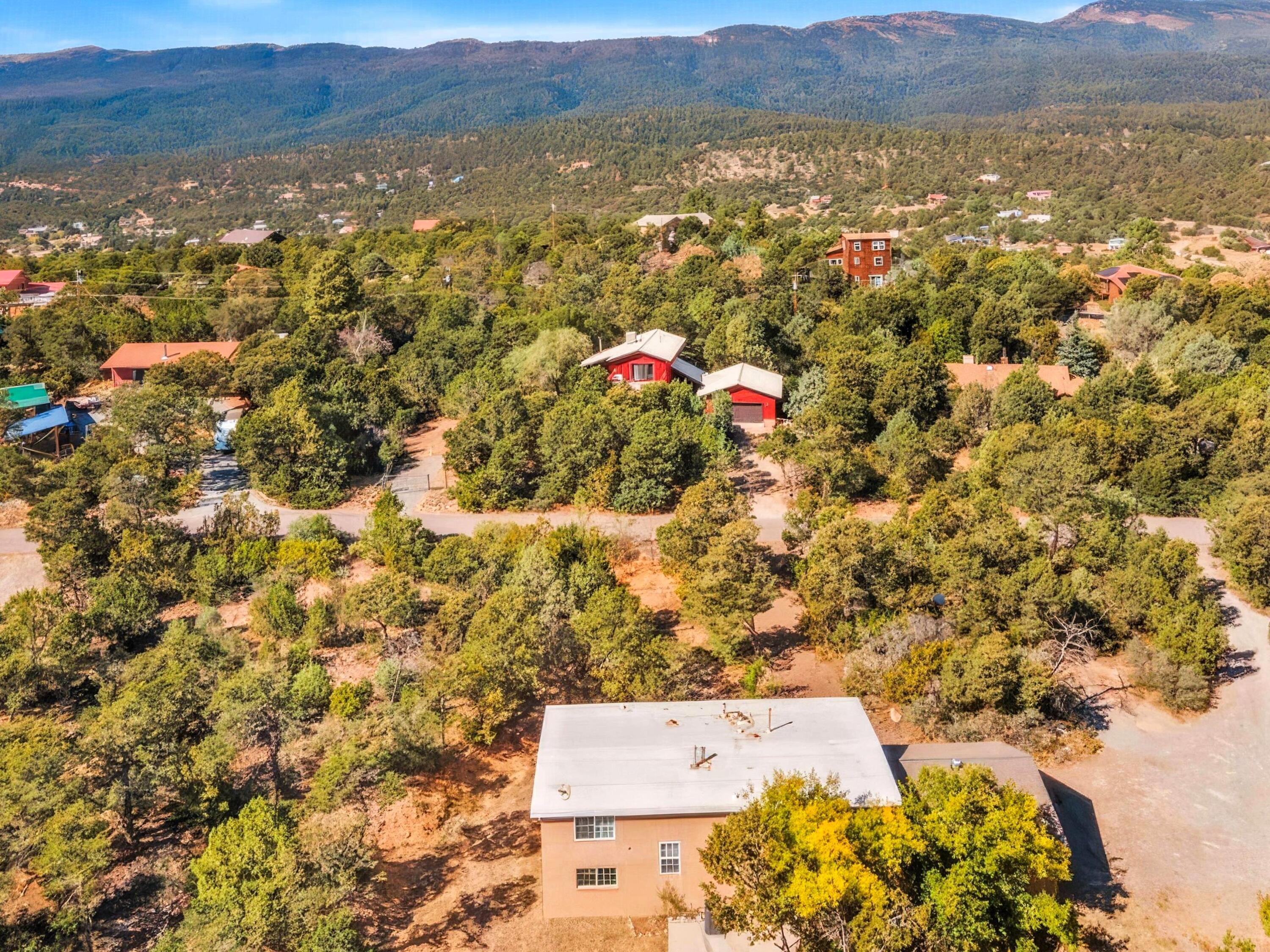 40 MULBERRY Loop
